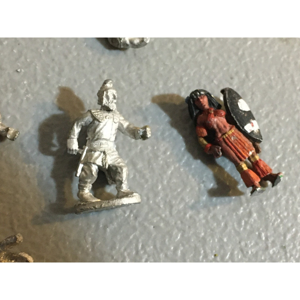 A31486 UNKNOWN METAL SMALL SCALE MINIATURES LOT HUMAN SOLDIER WARRIOR ...