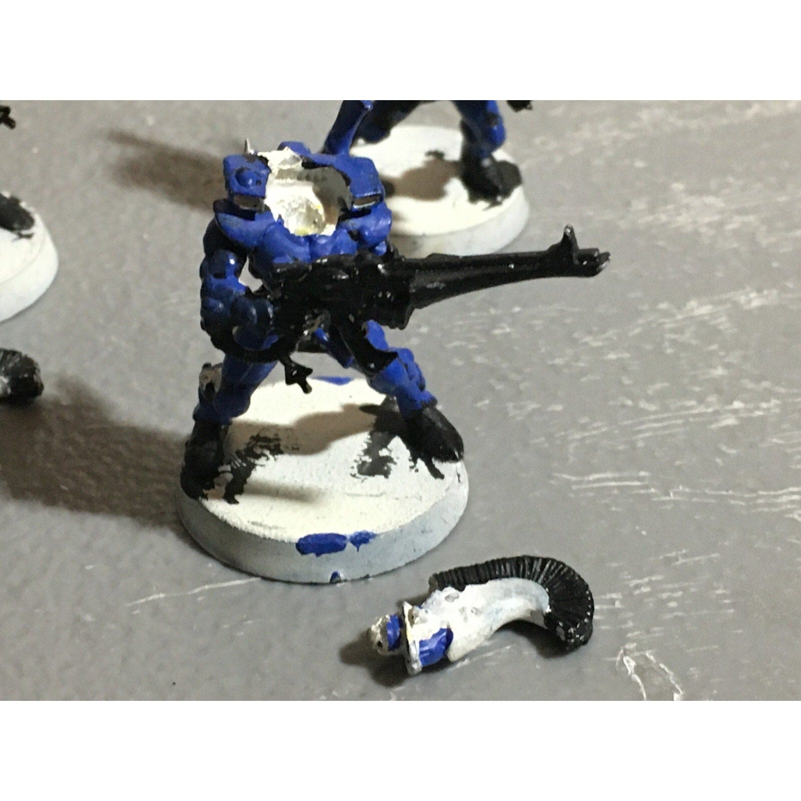 A22117 WARHAMMER 40K ELDAR CRAFTWORLDS DIRE AVENGERS METAL HEADS MISS 1 ARM GW
