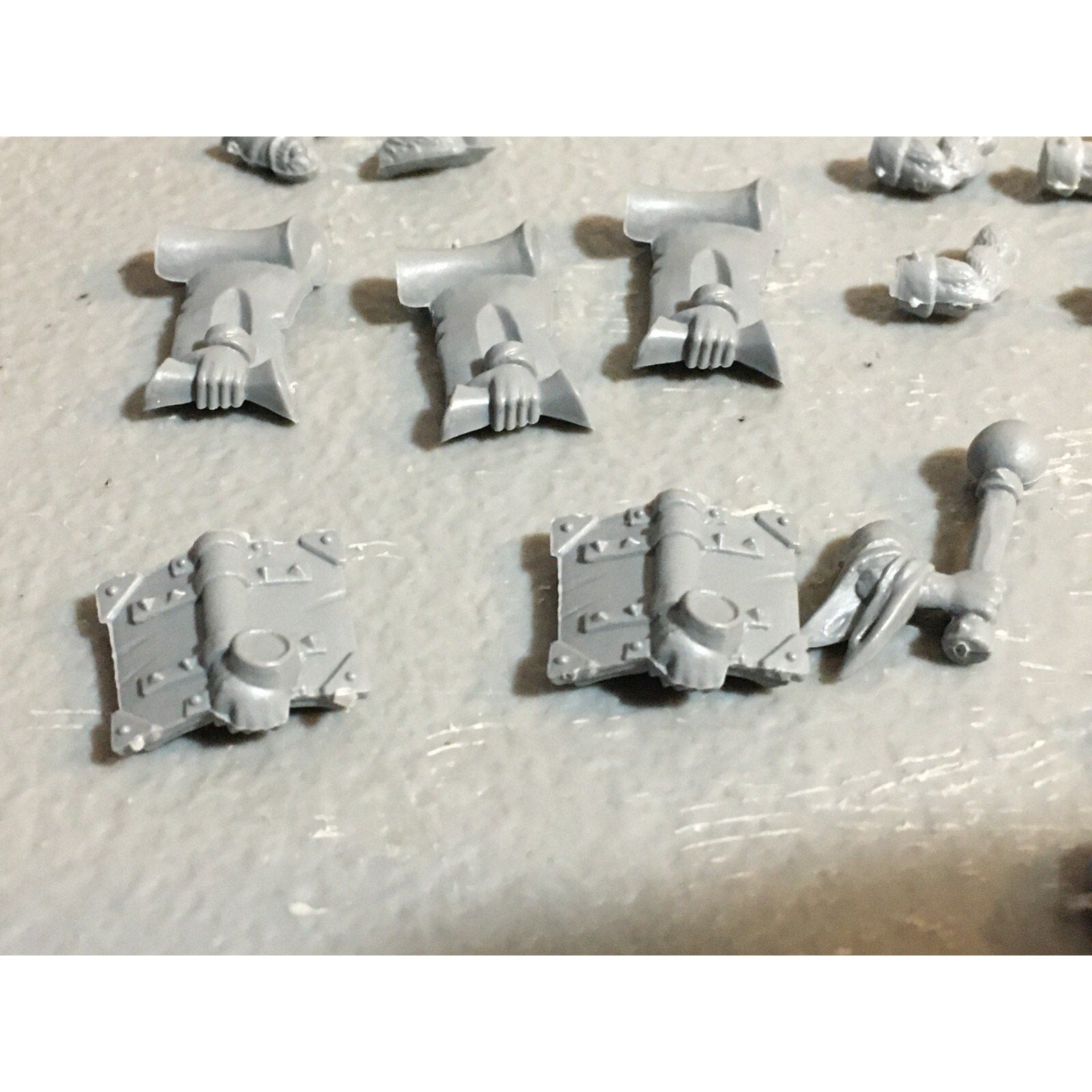 A23449 WARHAMMER FANTASY SKAVEN BITS LOT MIXED CLANRAT PLAGUE MONK RUNNER GW