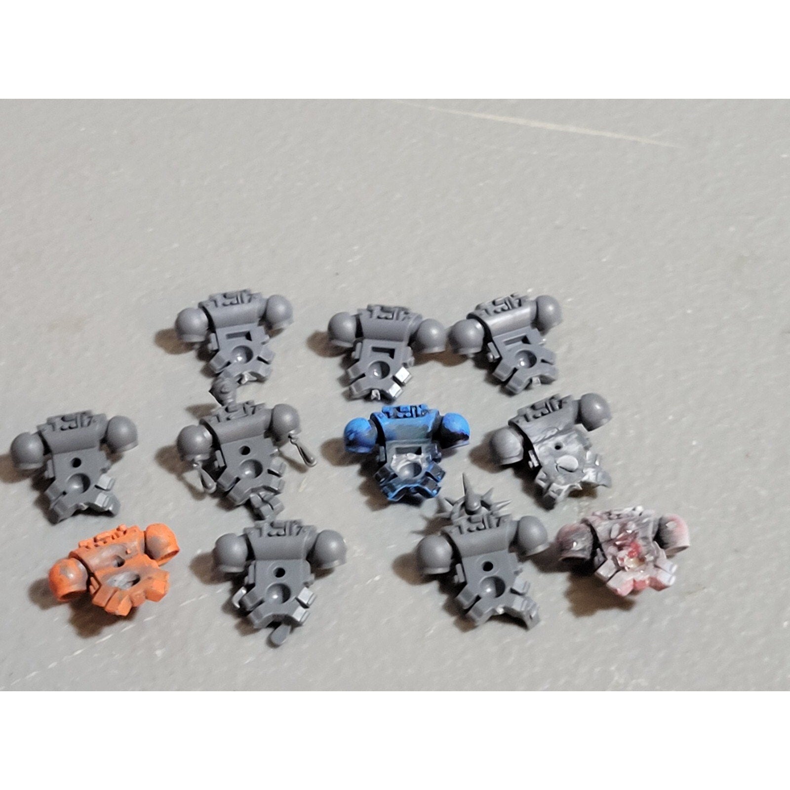 A19066 WARHAMMER 40K SPACE MARINES BLOOD ANGELS BACKPACK 11 PK BITS LOT