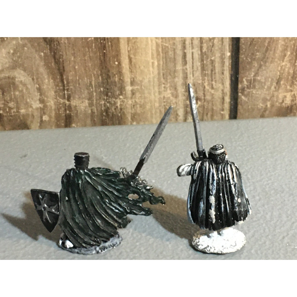 A24857 UNBRANDED METAL TABLETOP OLD OOP D&D FANTASY KNIGHTS SWORDSMEN MINIATURES