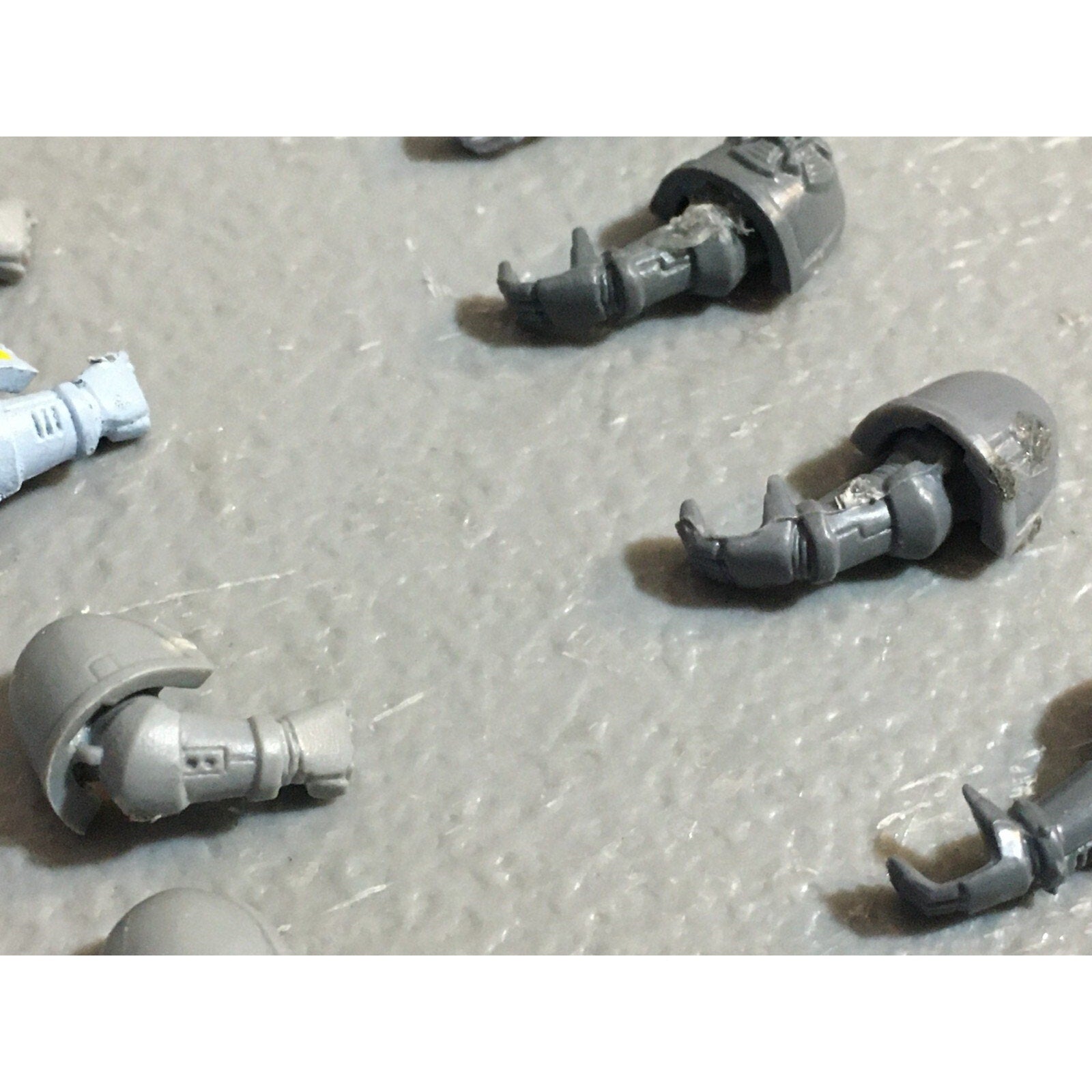 A23083 WARHAMMER 40K SPACE MARINES BITS LOT ARMS GAMES WORKSHOP GW