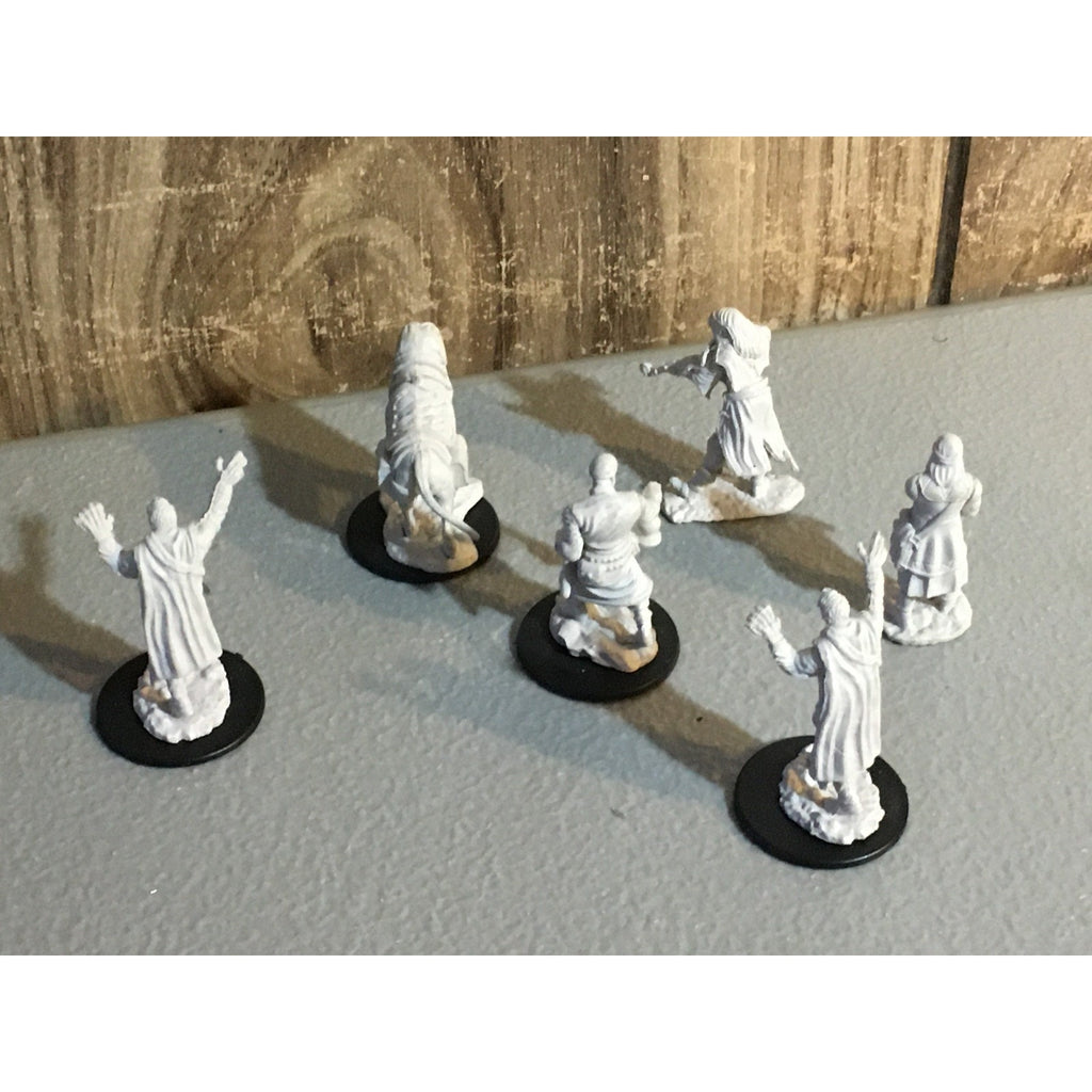 A30067 WIZARDS MINIATURES D&D DUNGEONS & DRAGONS MIXED CIVILANS TOWNSFOLK
