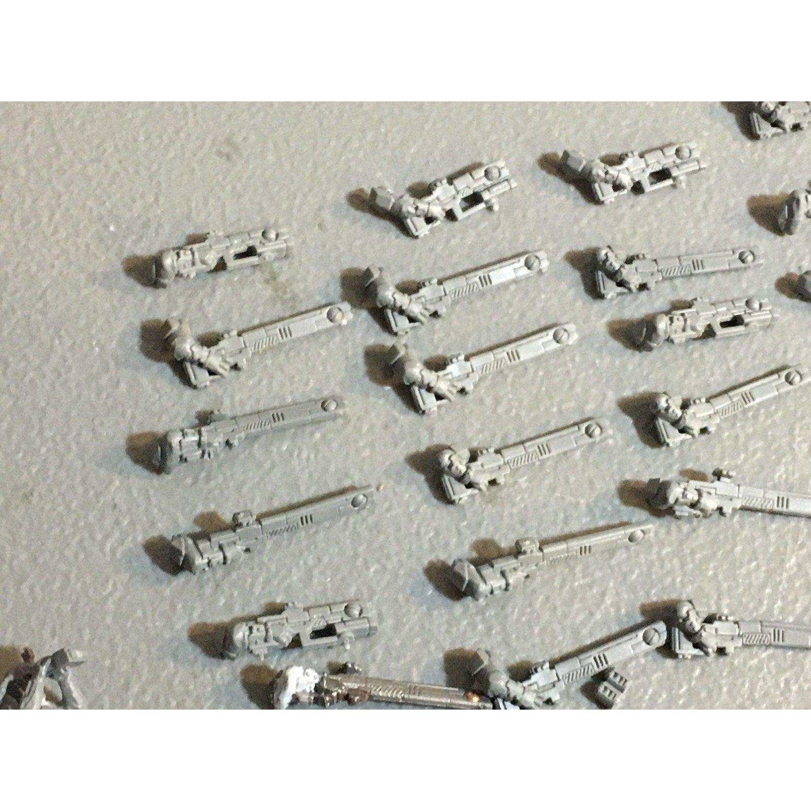 A33932 WARHAMMER 40K TAU EMPIRE FIRE WARRIORS BITS LOT GW GAMES WORKSHOP
