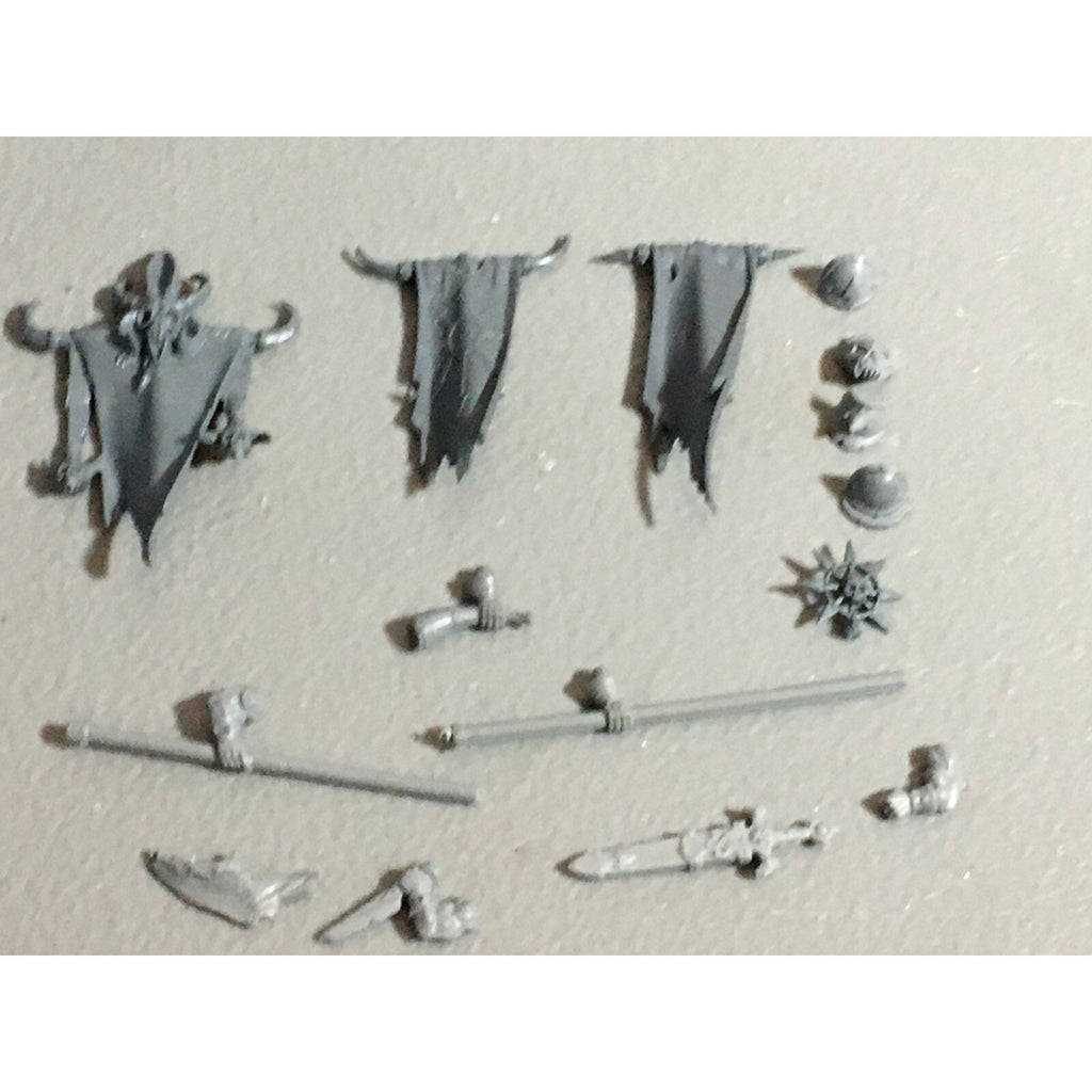 A22262 WARHAMMER FANTASY CHAOS MORTALS BITS LOT MIXED BANNERS ACCESSORIES GW