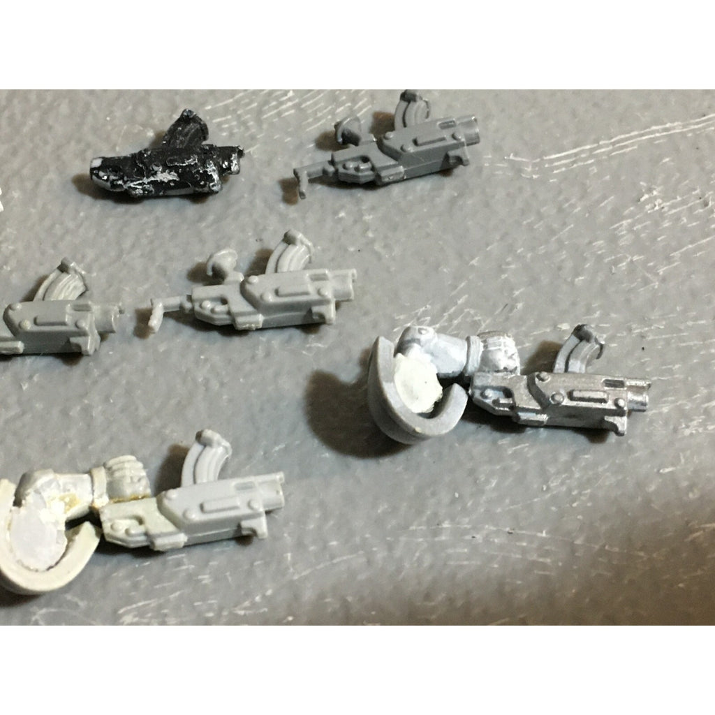 A23141 WARHAMMER 40K SPACE MARINES ROGUE TRADER BITS LOT BOLTERS GW