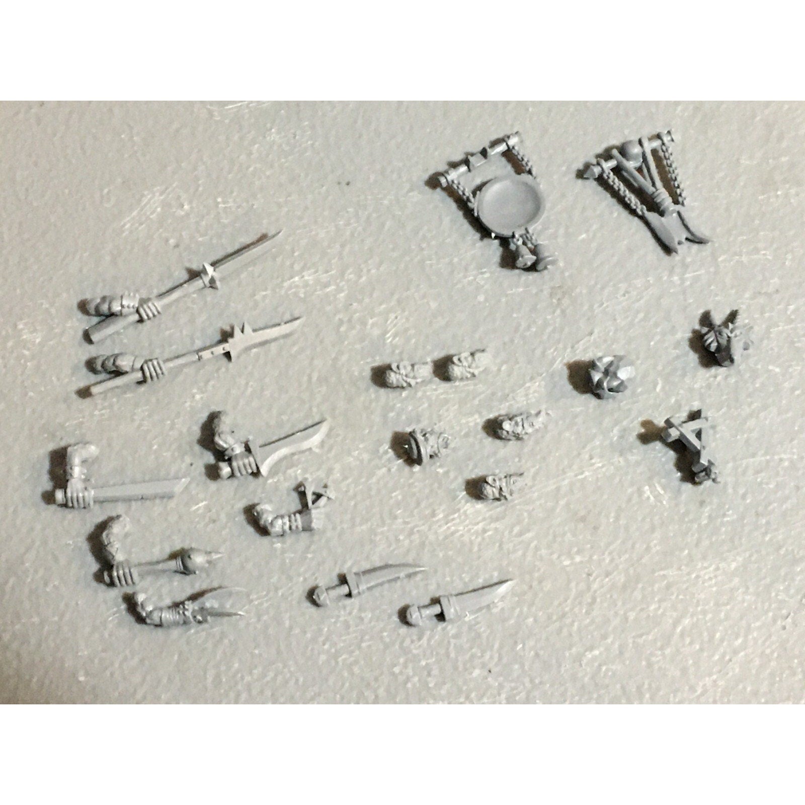 A23448 WARHAMMER FANTASY SKAVEN BITS LOT MIXED CLANRAT PLAGUE MONK RUNNER GW