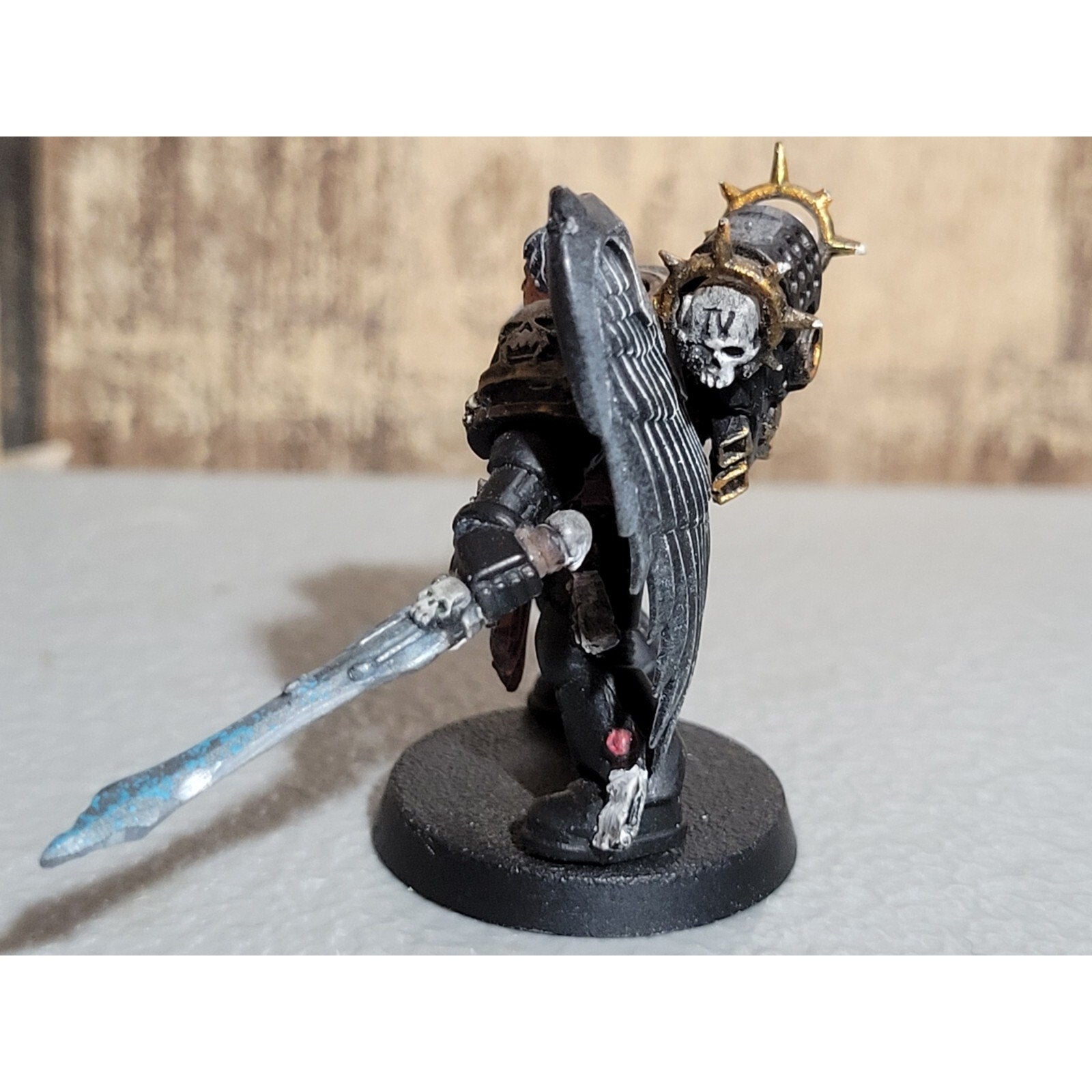 A18418 WARHAMMER 40K SPACE MARINES BLOOD ANGELS CAPTAIN LIEUTENANT CUS MISS HAND