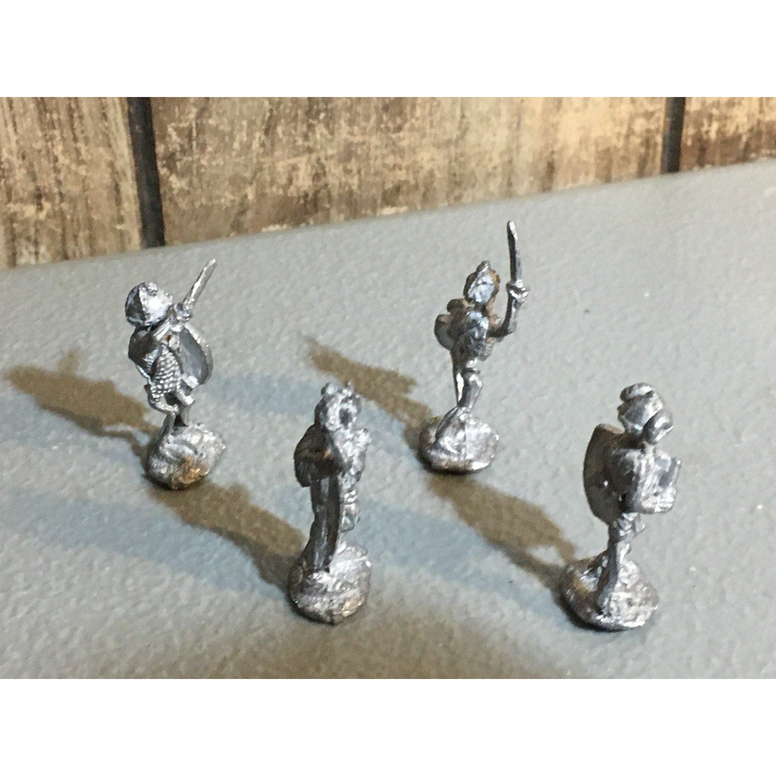 A34010 GRENADIER MINIATURES METAL FANTASY SKELETON LOT UNDEAD WARRIOR TABLETOP