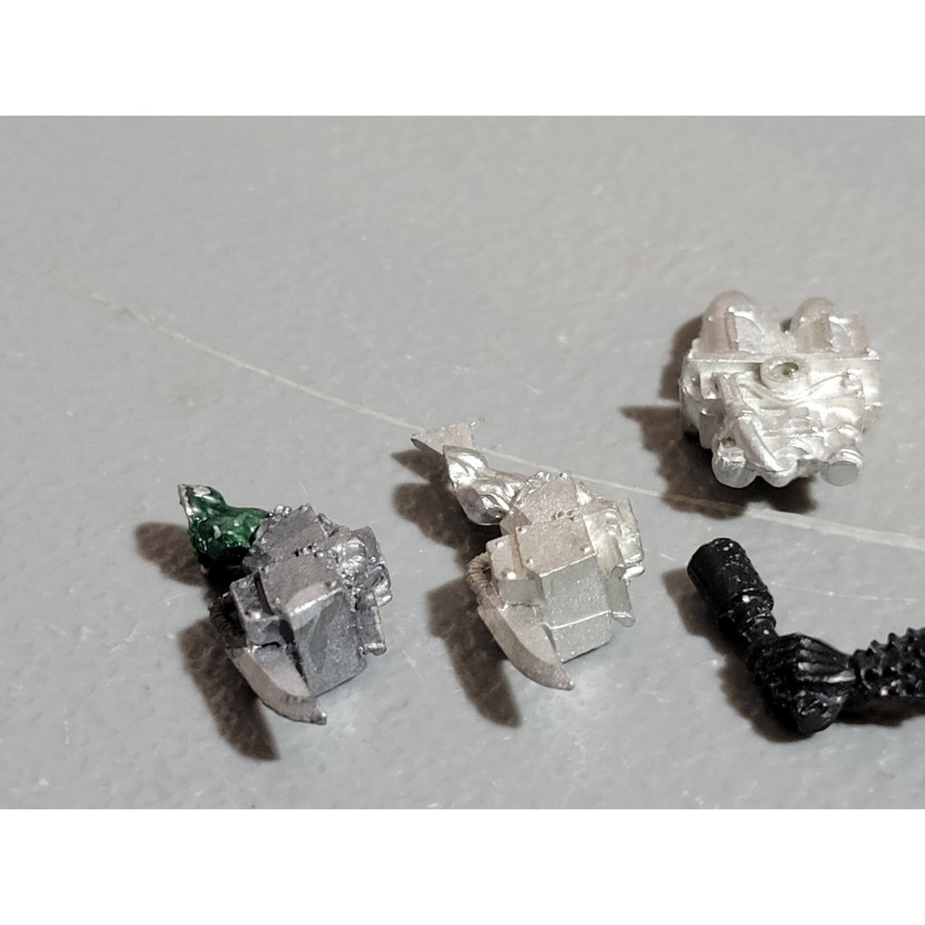A19085 WARHAMMER 40K ORKS ALL METAL BITS LOT