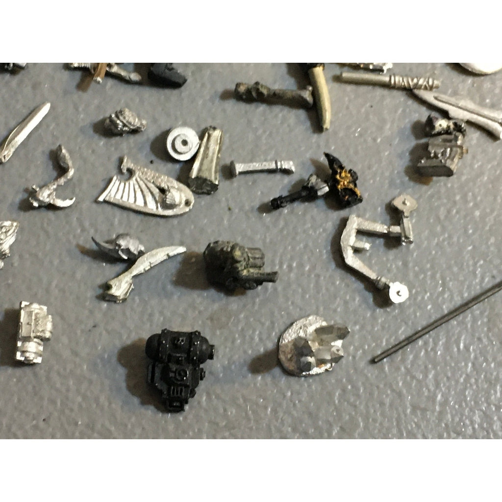 A32554 UNKNOWN MINIATURES ALL METAL BITS LOT FANTASY SCI-FI MIXED