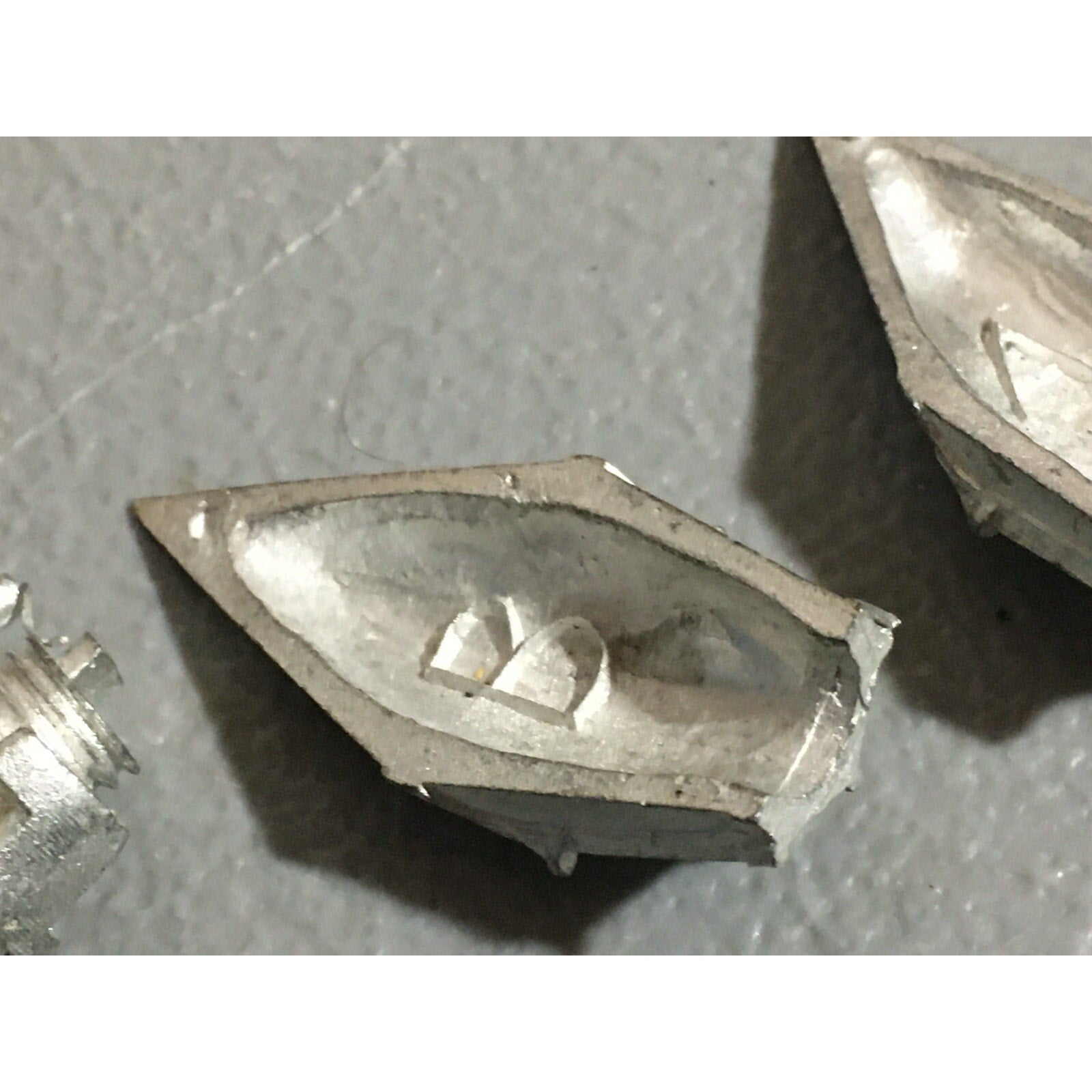 A22106 WARHAMMER 40K ELDAR CRAFTWORLDS GRAV TANK FIRE PRISM METAL BITS CRYS GEN