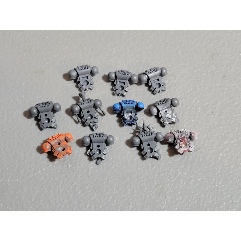 A19066 WARHAMMER 40K SPACE MARINES BLOOD ANGELS BACKPACK 11 PK BITS LOT