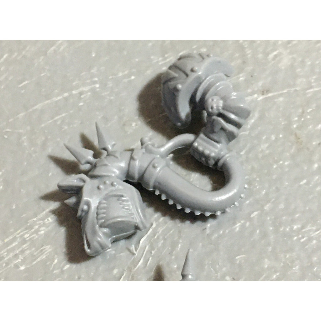 A22252 WARHAMMER FANTASY CHAOS MORTALS BITS LOT WARRIORS KNIGHTS WEAPONS GW OOP