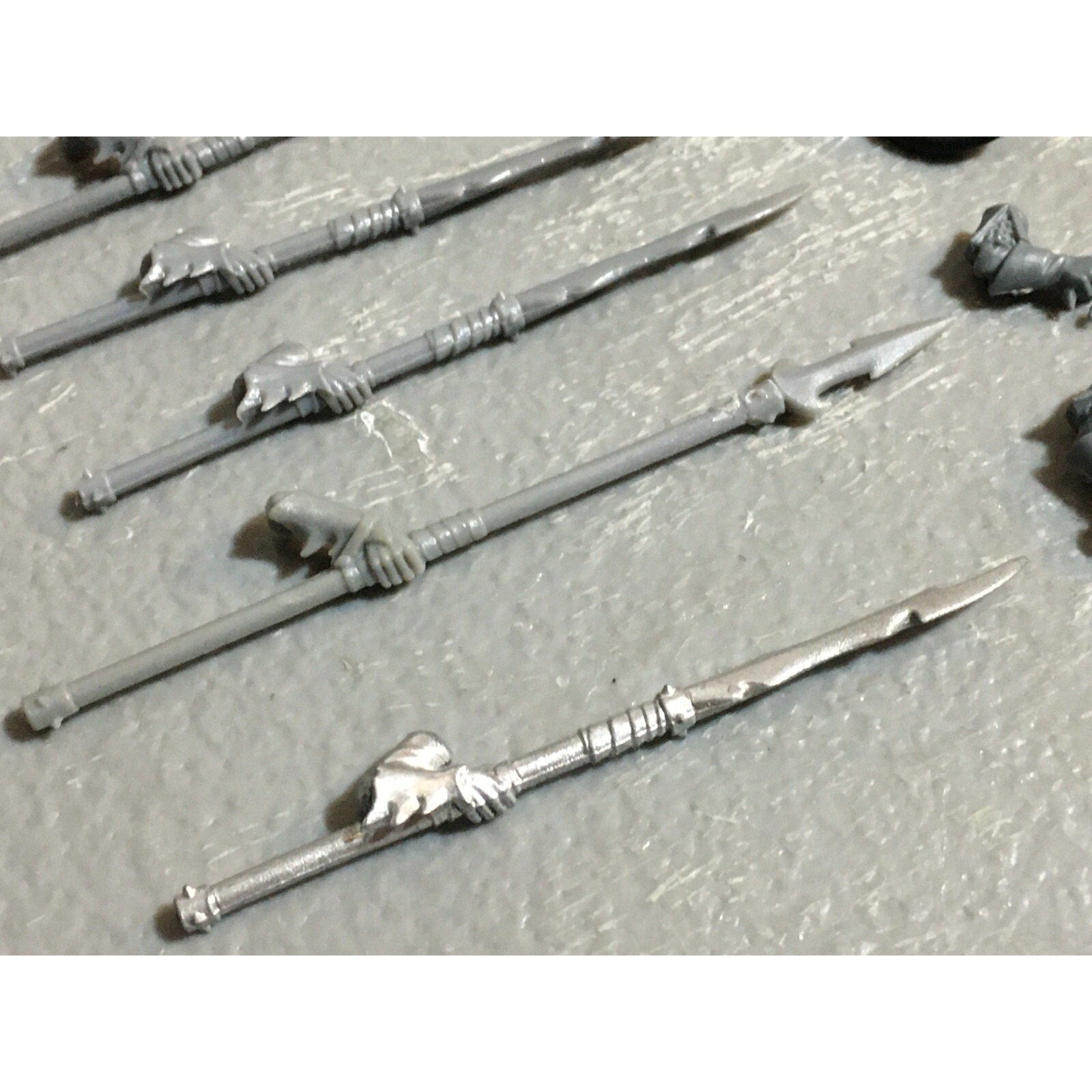 A23450 WARHAMMER FANTASY DARK ELVES BITS LOT ARMS SPEARS SWORDS GAMES WORKSHOP