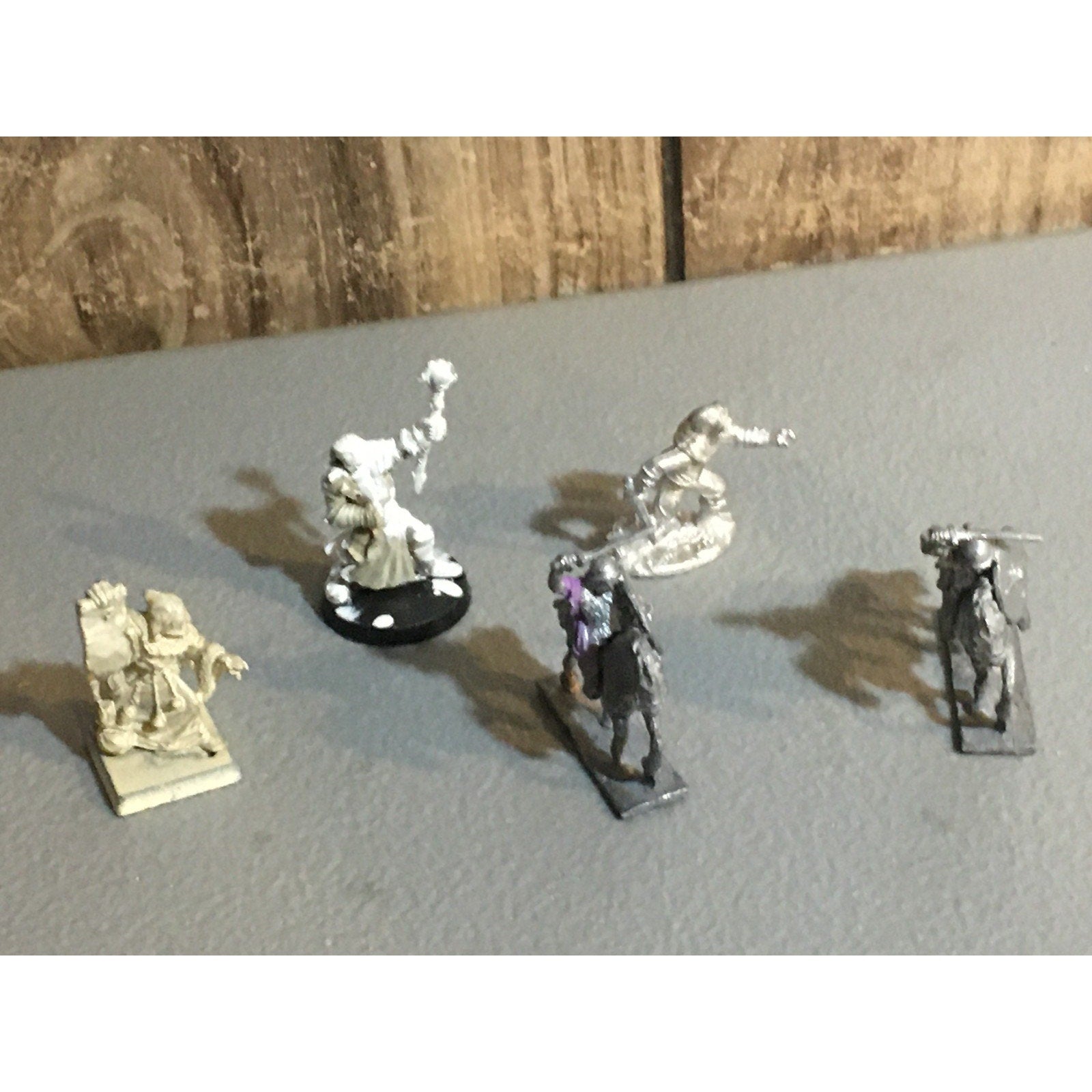 A34033 UNKNOWN METAL MINIATURES FANTASY MIXED LOT HUMAN KNIGHT PRIEST TABLETOP