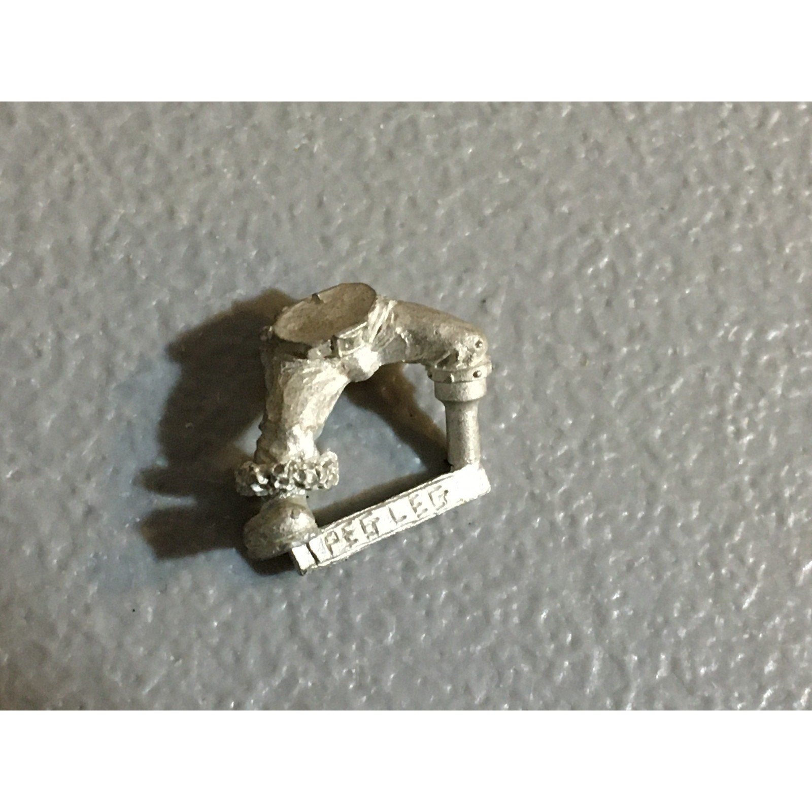 A32481 WARHAMMER 40K SPACE ORKS GORKAMORKA METAL BIONIC PEG LEG BIT GW
