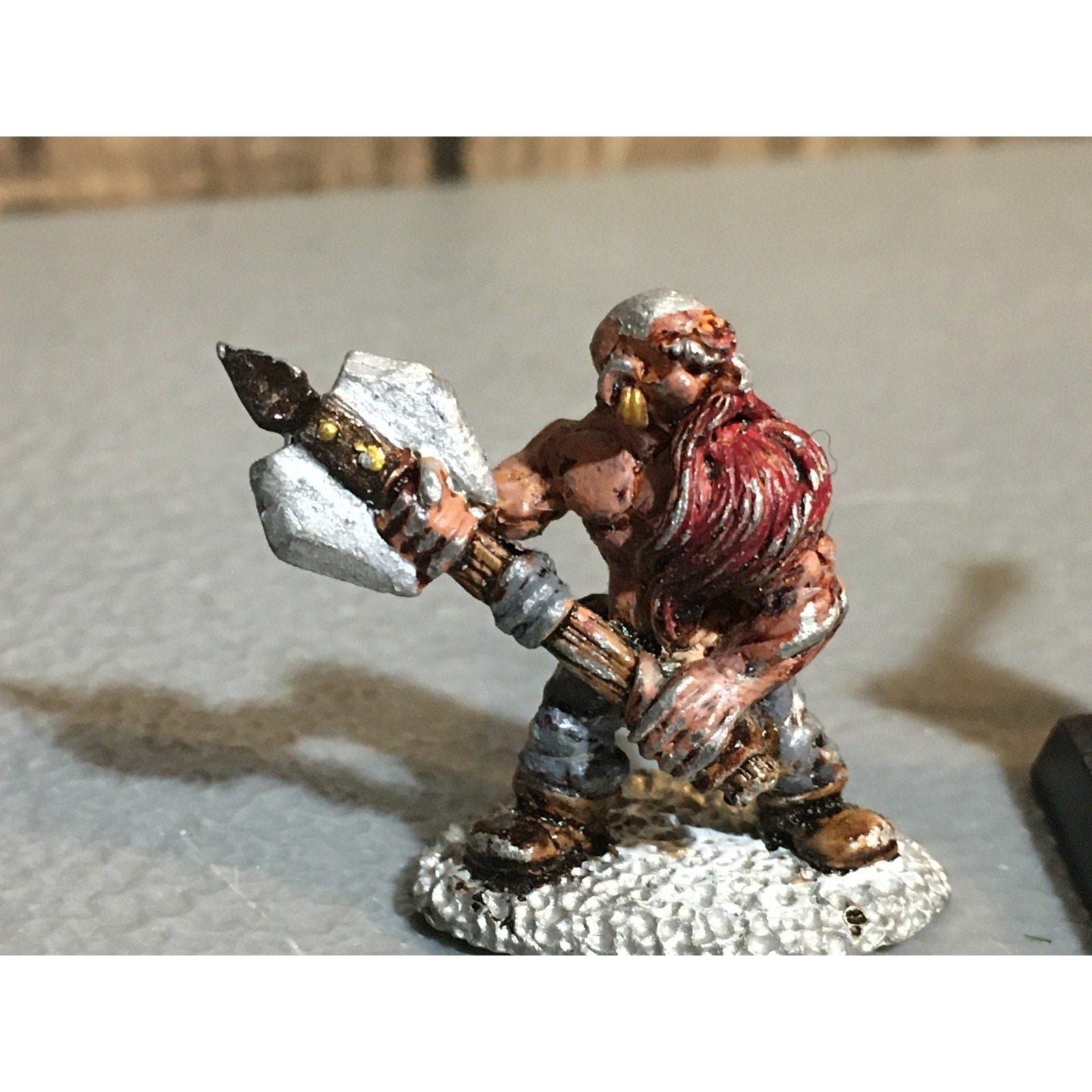 A24860 UNBRANDED METAL TABLETOP OLD OOP D&D FANTASY WARRIORS DWARFS MINIATURES