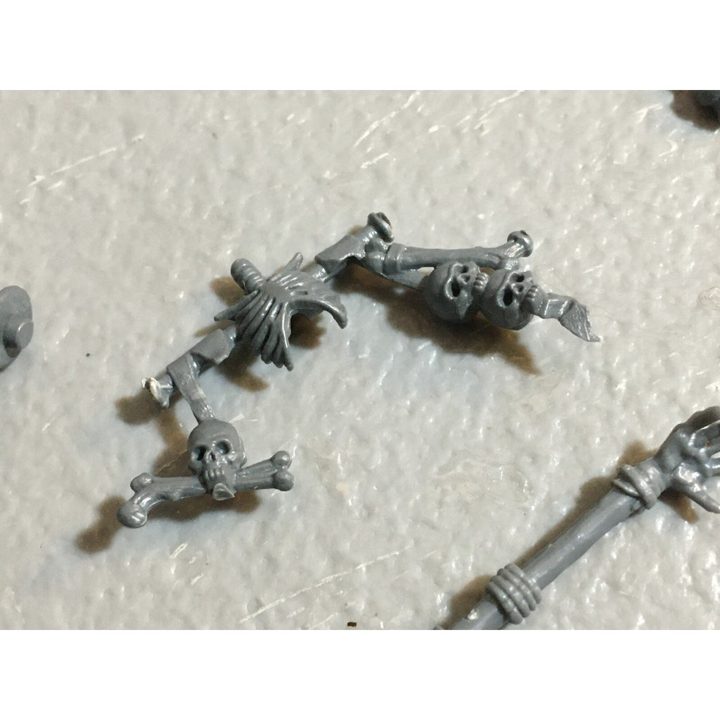 A23423 WARHAMMER FANTASY VAMPIRE COUNTS UNDEAD BITS LOT SKELETON WIGHT MIXED GW