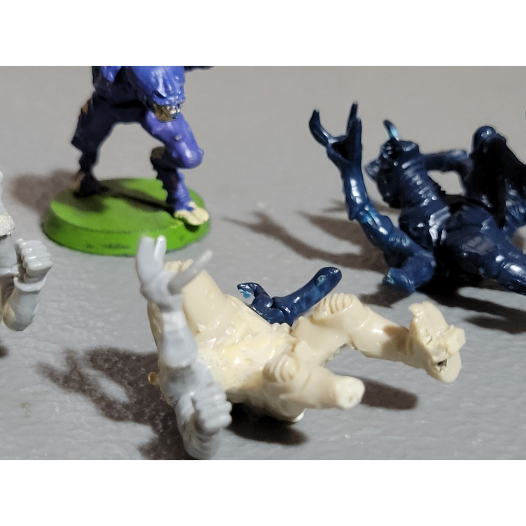 A18726 WARHAMMER 40K SPACE CRUSADE TYRANIDS GENESTEALERS WARRIORS HYBRIDS INC