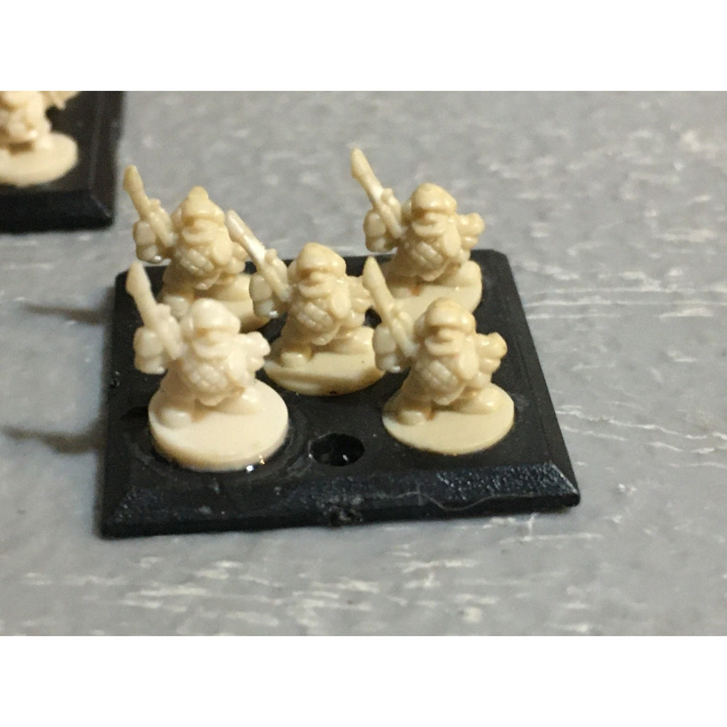 A24536 EPIC 40K SQUAT WARRIORS 4 BASES GAMES WORKSHOP WARHAMMER GW