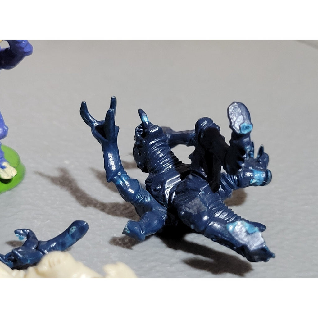 A18726 WARHAMMER 40K SPACE CRUSADE TYRANIDS GENESTEALERS WARRIORS HYBRIDS INC