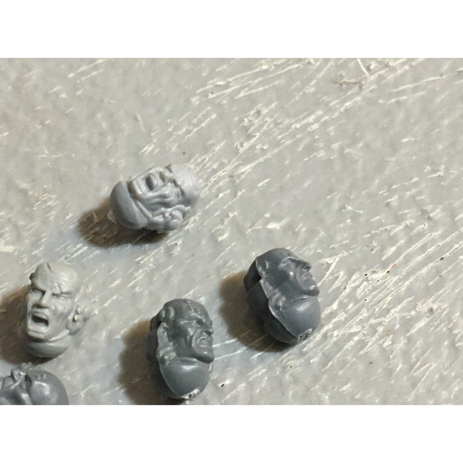 A23084 WARHAMMER 40K SPACE MARINES BITS LOT MIXED SHOULDER HEADS GAMES WORKSHOP