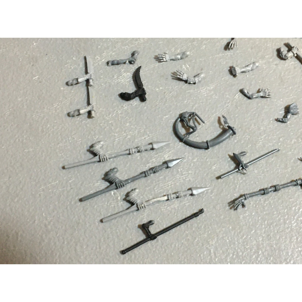 A23457 WARHAMMER FANTASY VAMPIRE COUNTS UNDEAD BITS LOT MIXED ARMS SPEARS GW