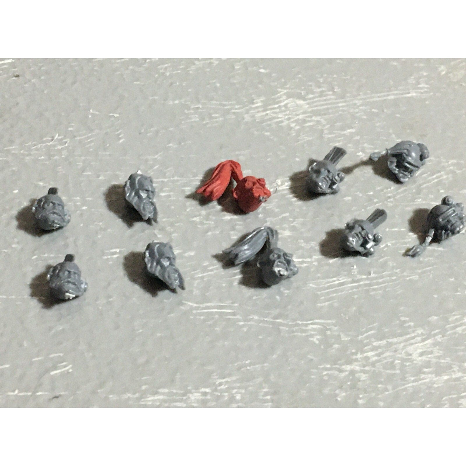 A22551 WARHAMMER 40K SPACE MARINES WOLVES BITS LOT SCOUT HEADS GAMES WORKSHOP GW