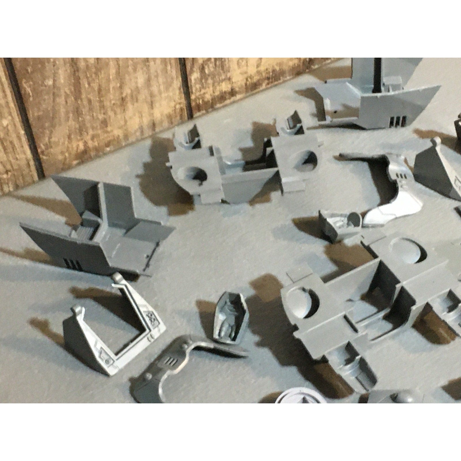A24887 WARHAMMER 40K TANK BITS LOT ELDAR SPACE MARINES GW