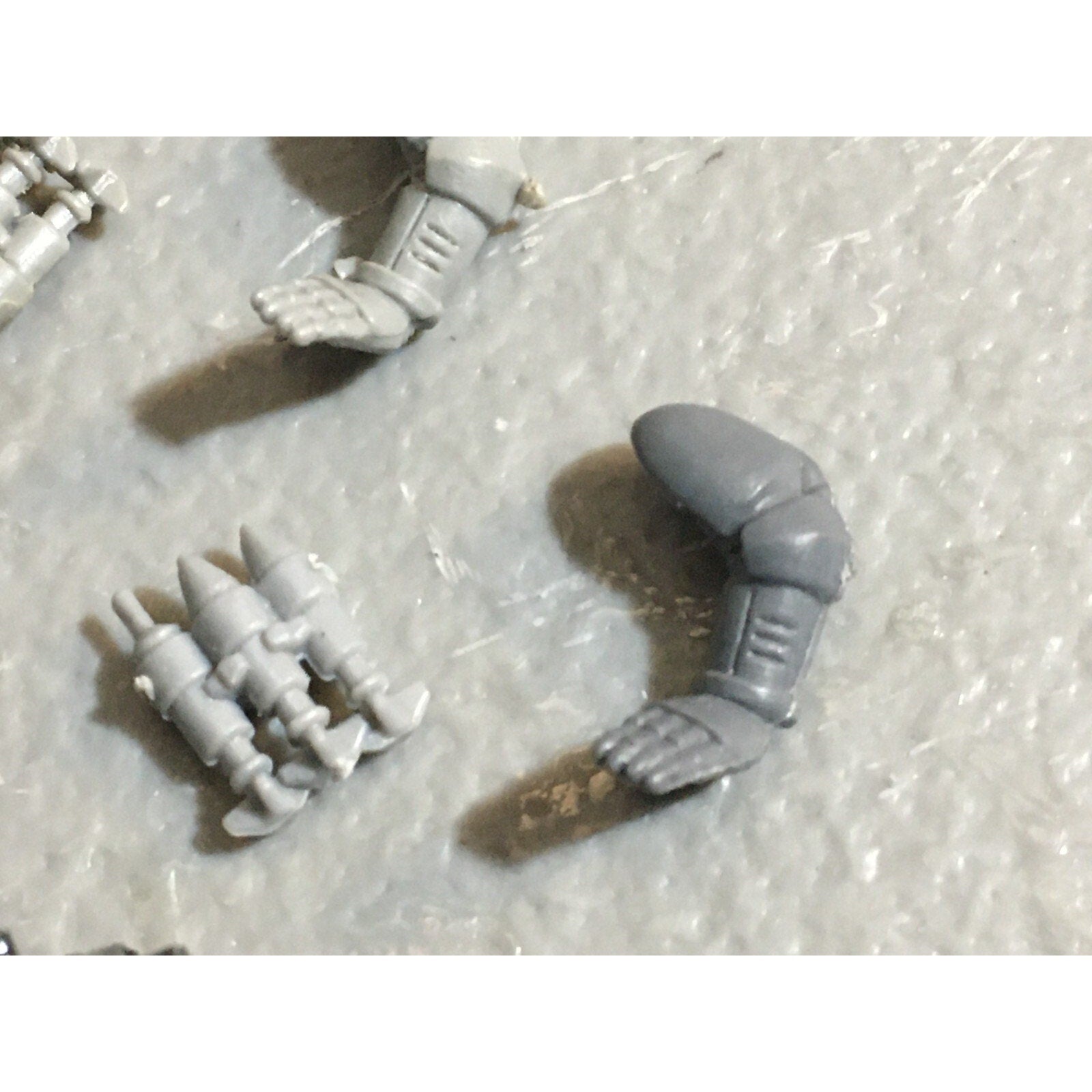 A23087 WARHAMMER 40K SPACE MARINES BITS LOT MISSILE LAUNCHERS GAMES WORKSHOP GW