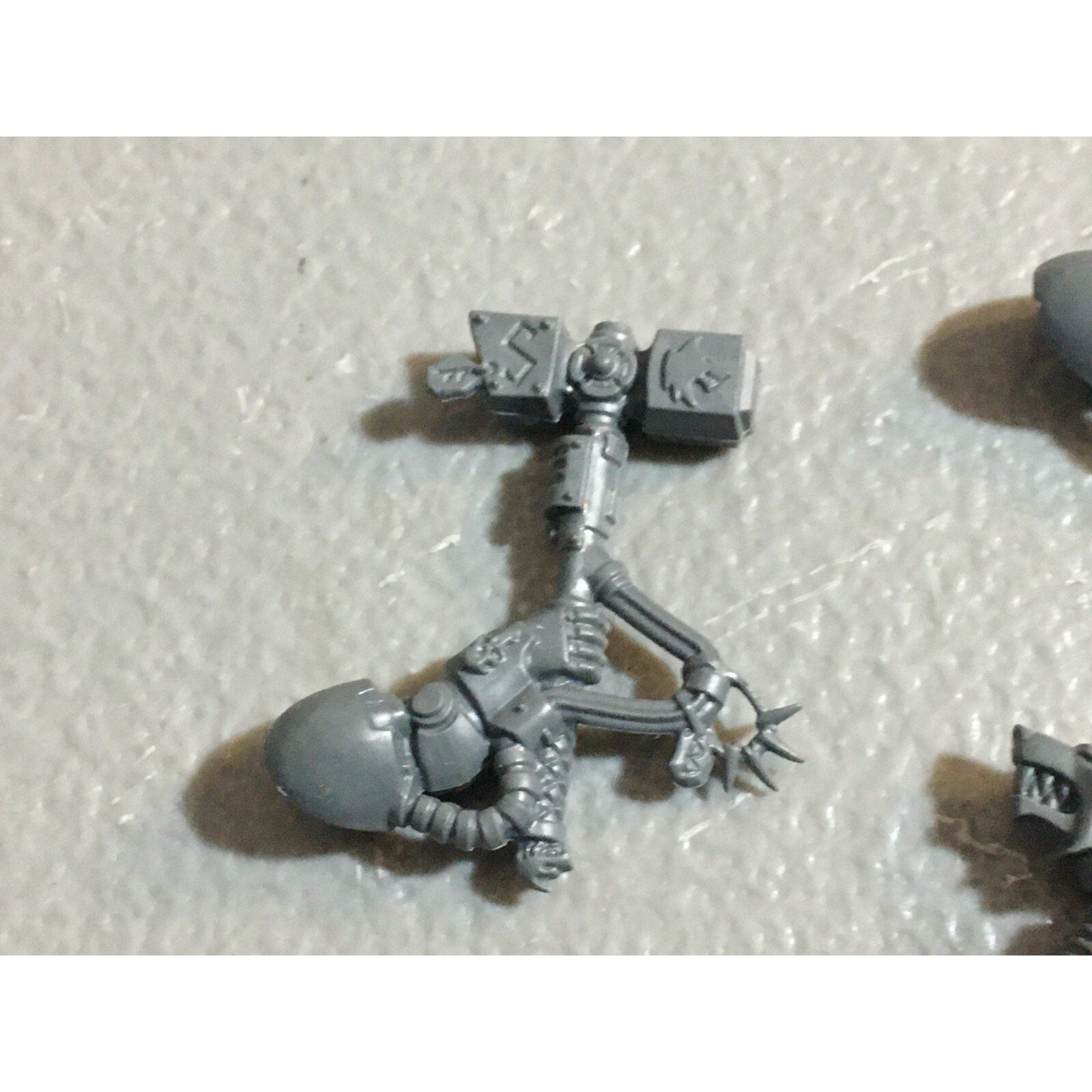 A22994 WARHAMMER 40K SPACE MARINES WOLVES BITS LOT MIXED STORM THUNDER GW