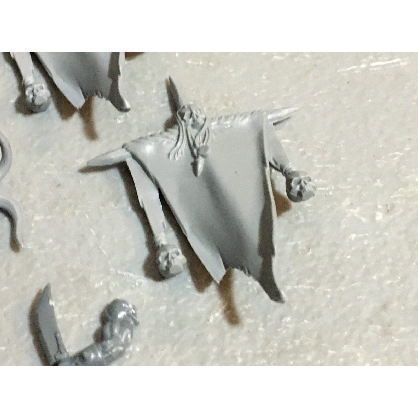 A23246 WARHAMMER FANTASY CHAOS BEASTMEN BITS LOT COMMAND GAMES WORKSHOP GW
