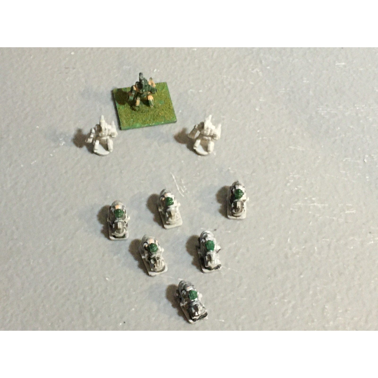 A24573 EPIC 40K IMPERIAL GUARD ROBOT 3 PC + BIKES 6 PC WARHAMMER GAMES WORKSHOP