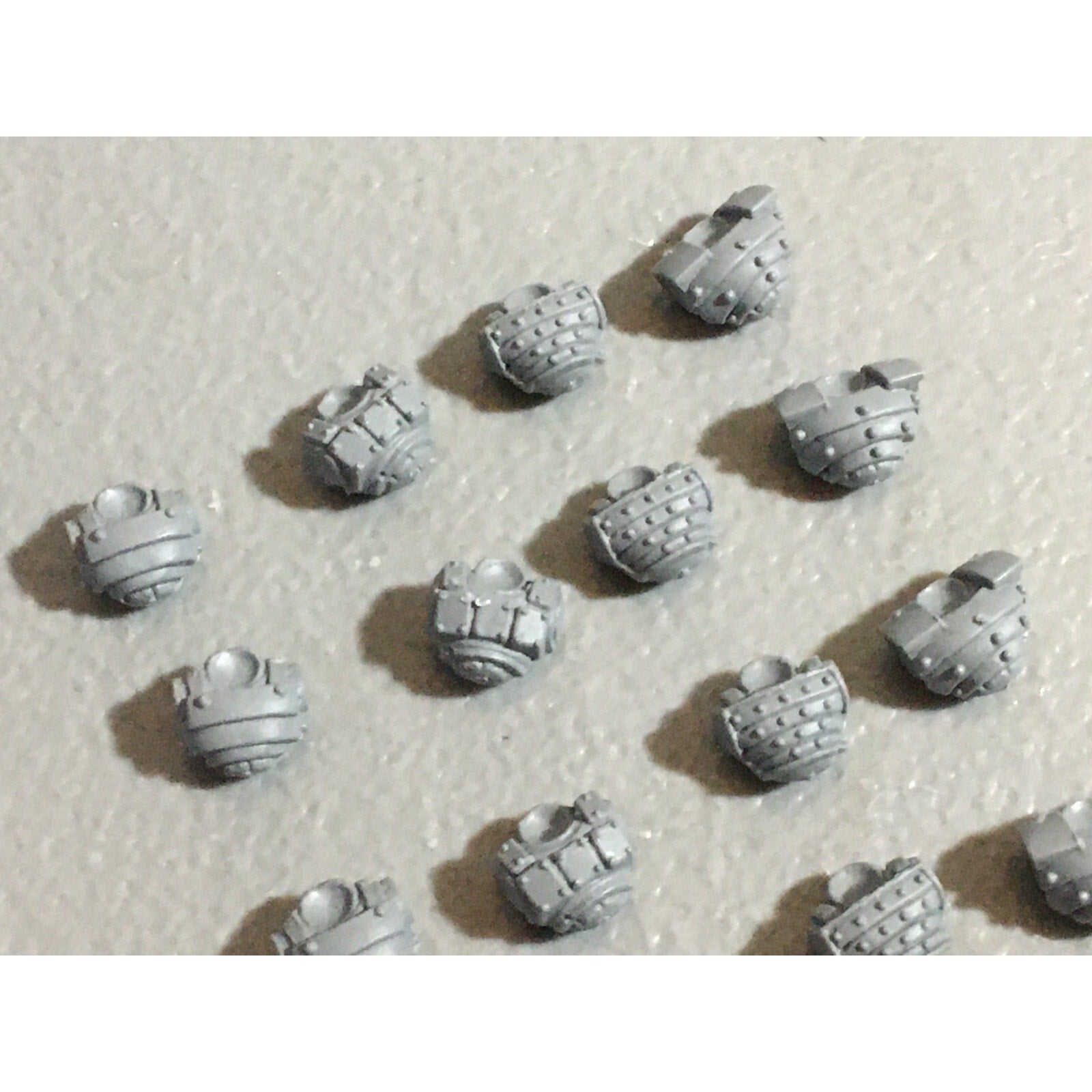 A22302 WARHAMMER FANTASY SKAVEN BITS LOT CLANRAT TORSOS GAMES WORKSHOP GW