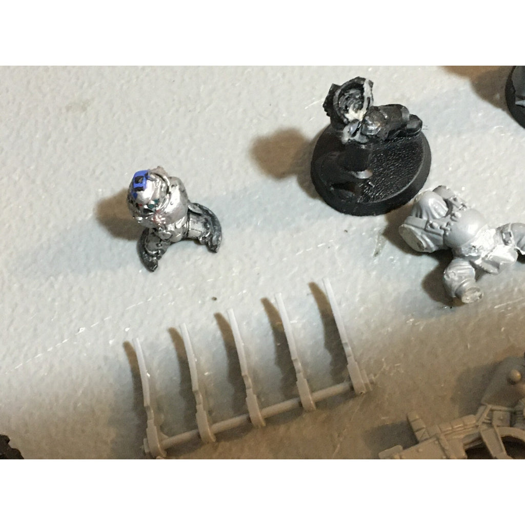 A23487 WARHAMMER 40K BITS LOT MIXED SPACE MARINES CUSTODES ELDAR GW