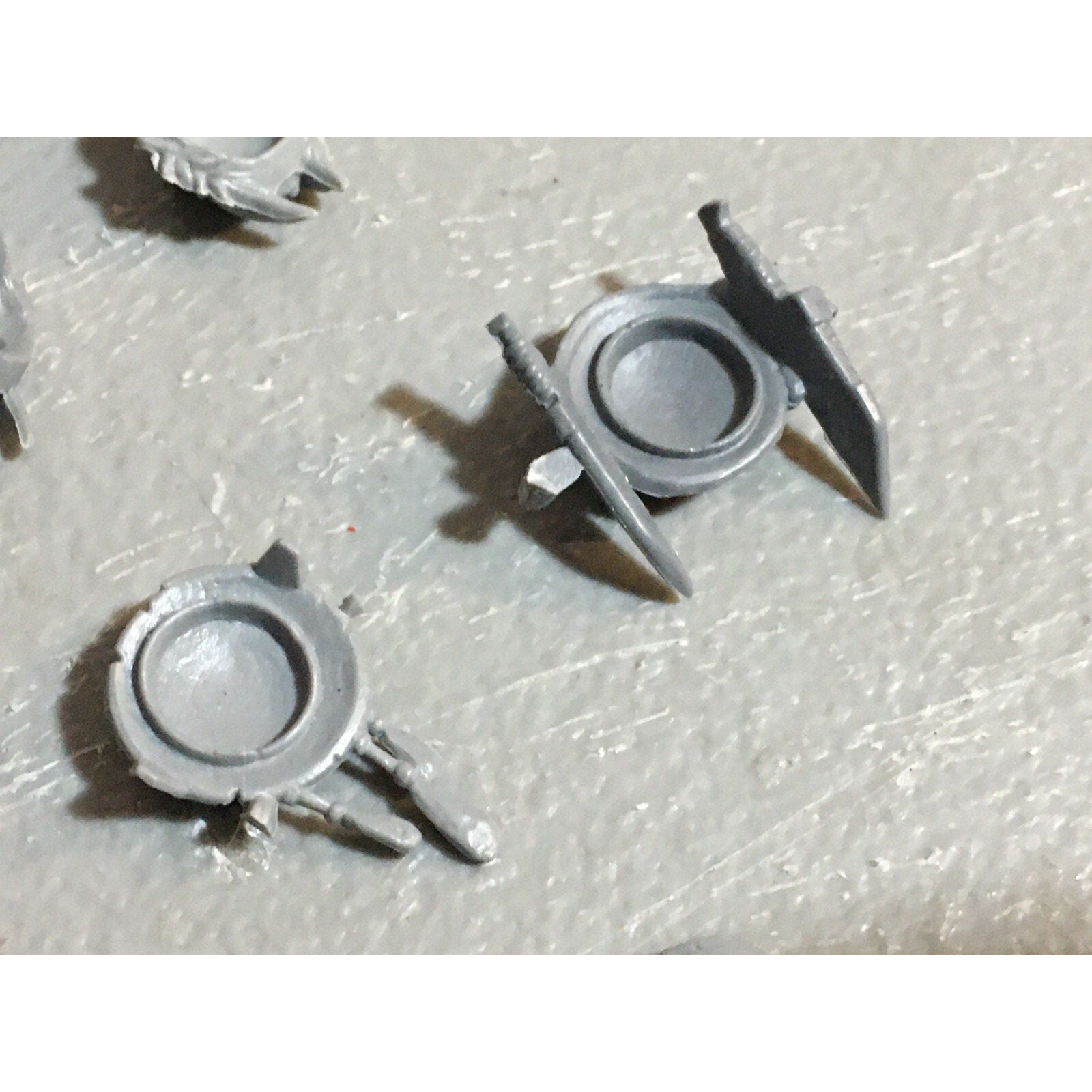 A23432 WARHAMMER FANTASY OGRE KINGDOMS BITS LOT MIXED HEADS PLATES GW