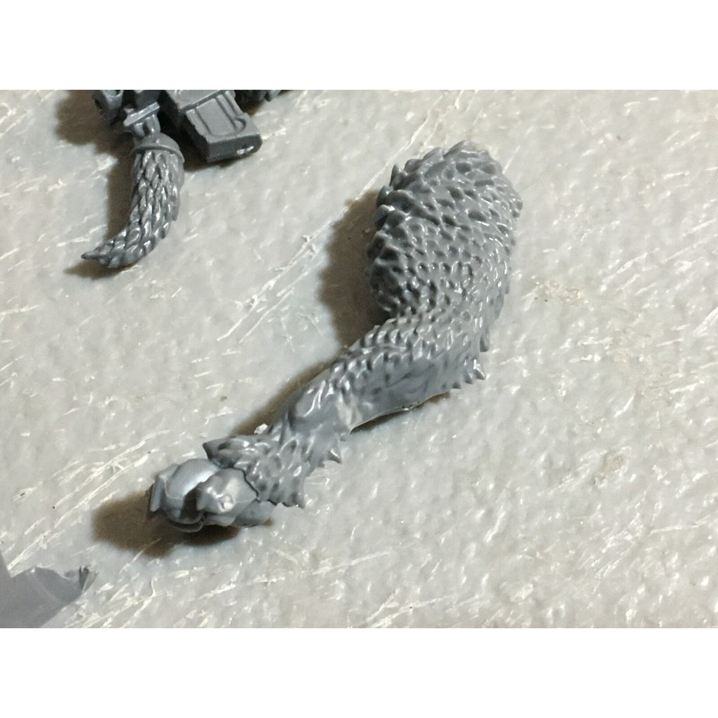 A23175 WARHAMMER 40K SPACE MARINES WOLVES BITS LOT MIXED GW GAMES WORKSHOP