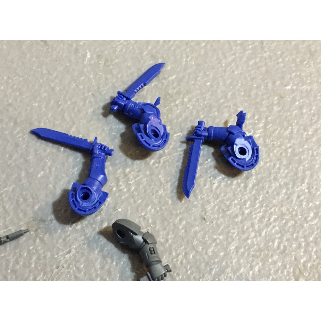 A29414 WARHAMMER 40K SPACE MARINES PRIMARIS BITS LOT TORSO FRONTS REIVER ARMS GW