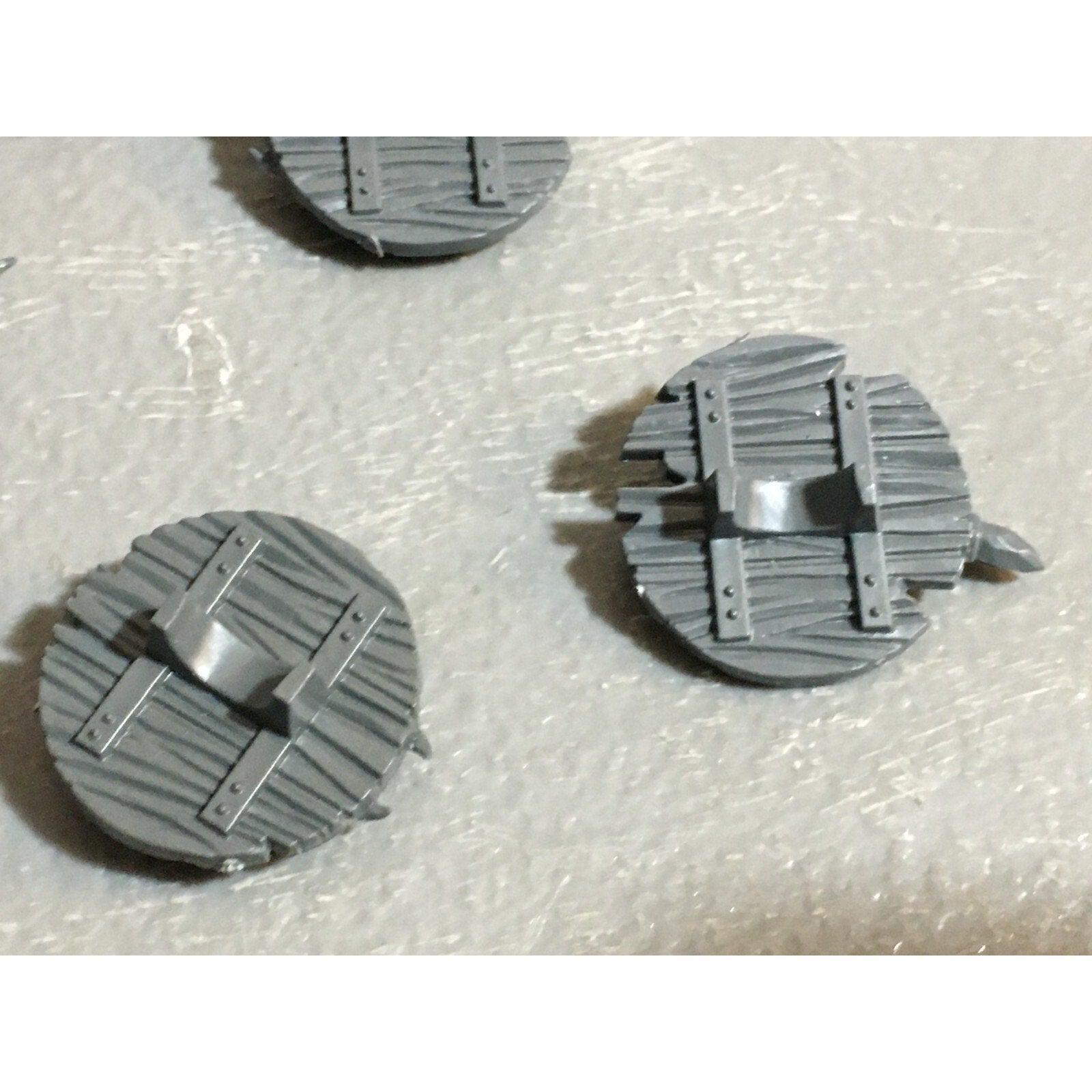 A23163 WARHAMMER FANTASY CHAOS BEASTMEN BITS LOT MINOTAUR SHIELDS GAMES WORKSHOP
