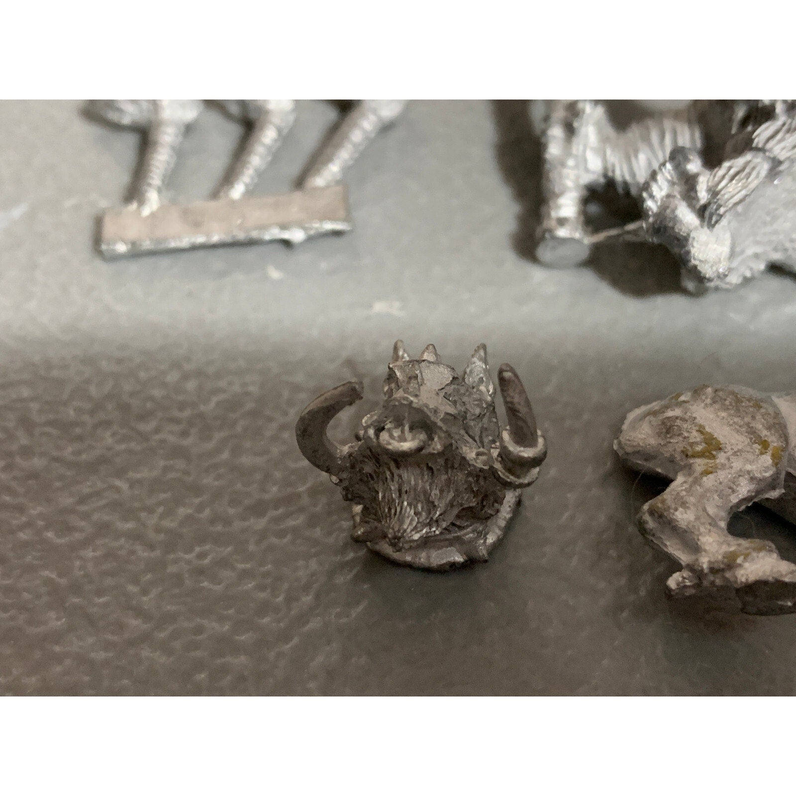 A10474 RACKHAM CONFRONTATION METAL OOP BOOR ON RAZORBACK DWARF