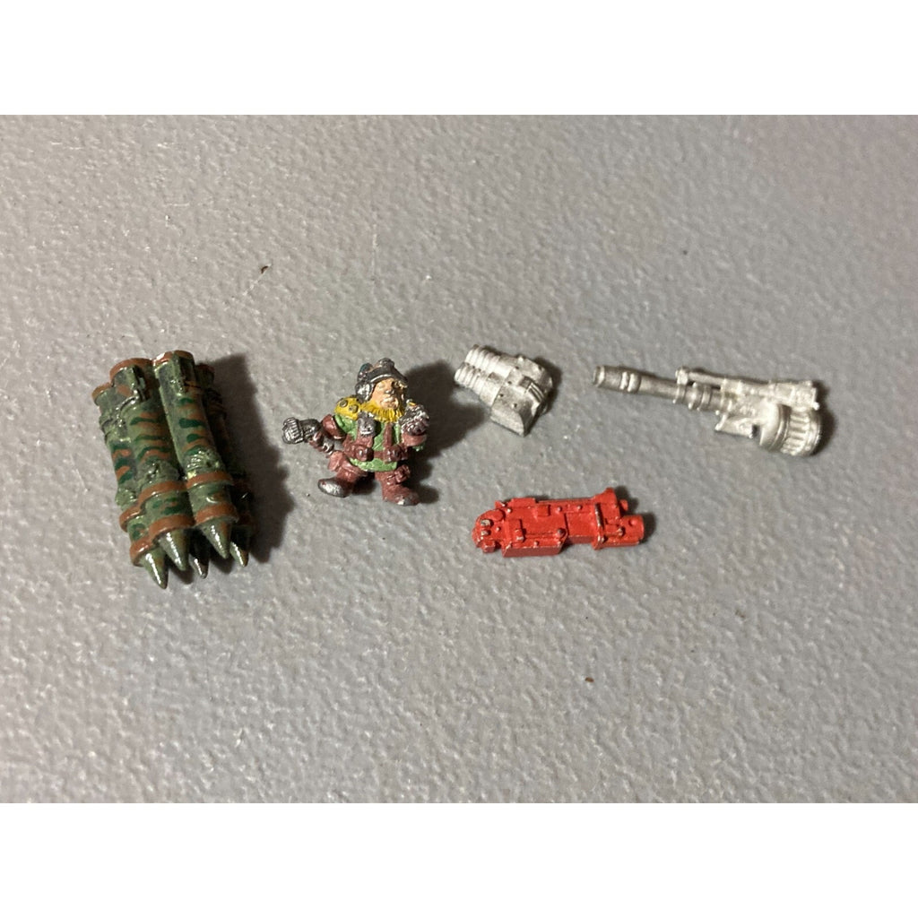 A19748 WARHAMMER 40K ASTRA IG IMPERIAL SQUAT ALL METAL BITS LOT