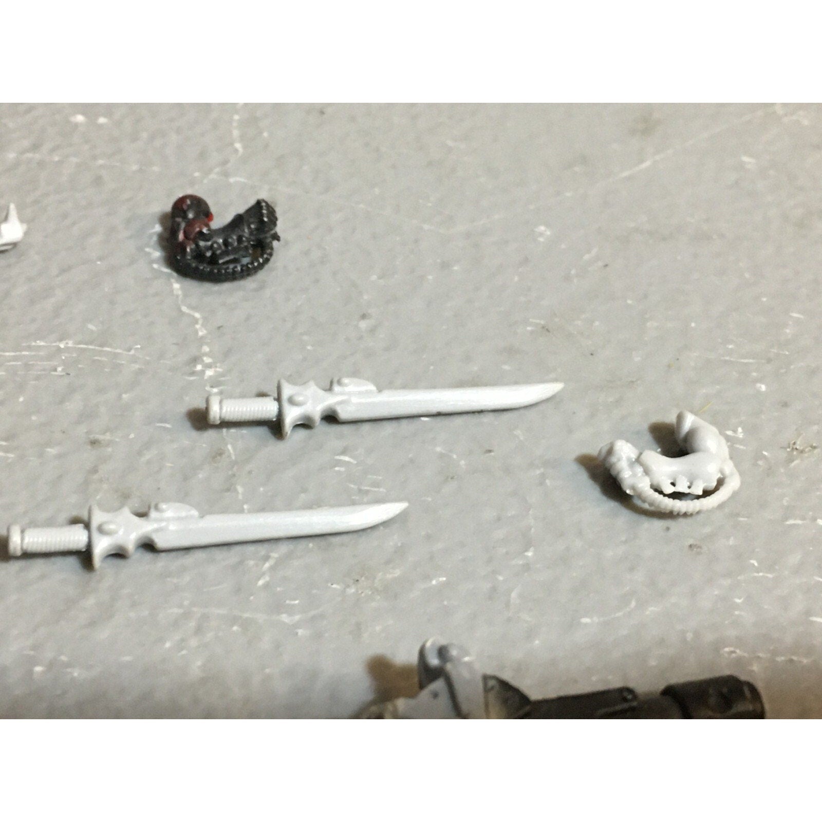 A23495 WARHAMMER 40K BITS LOT ROGUE TRADER MIXED ELDAR SPACE MARINES ORKS GW OOP