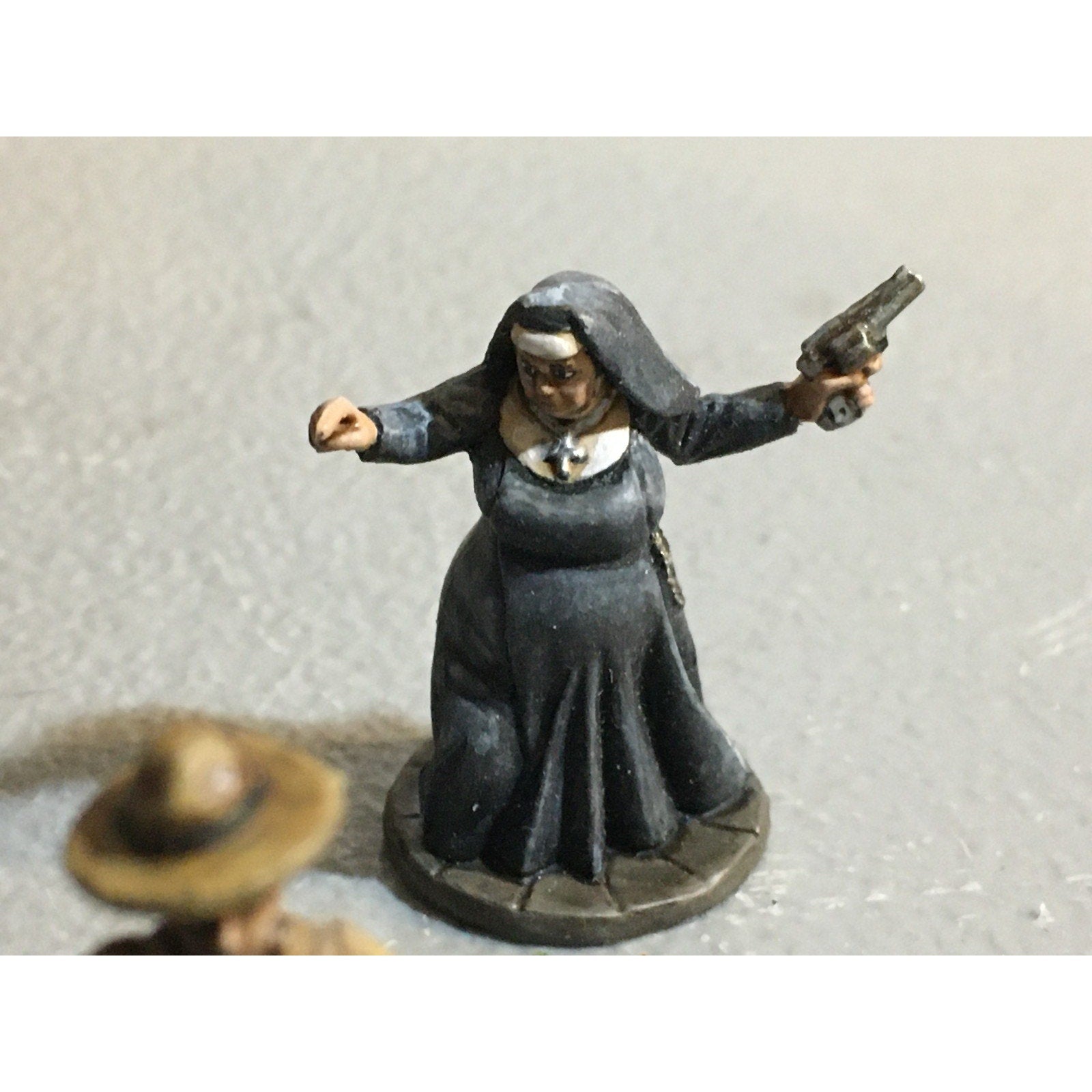 A32549 REAPER MINIATURES PLASTIC 4 PK HUMAN COWBOY NUN TROOPER
