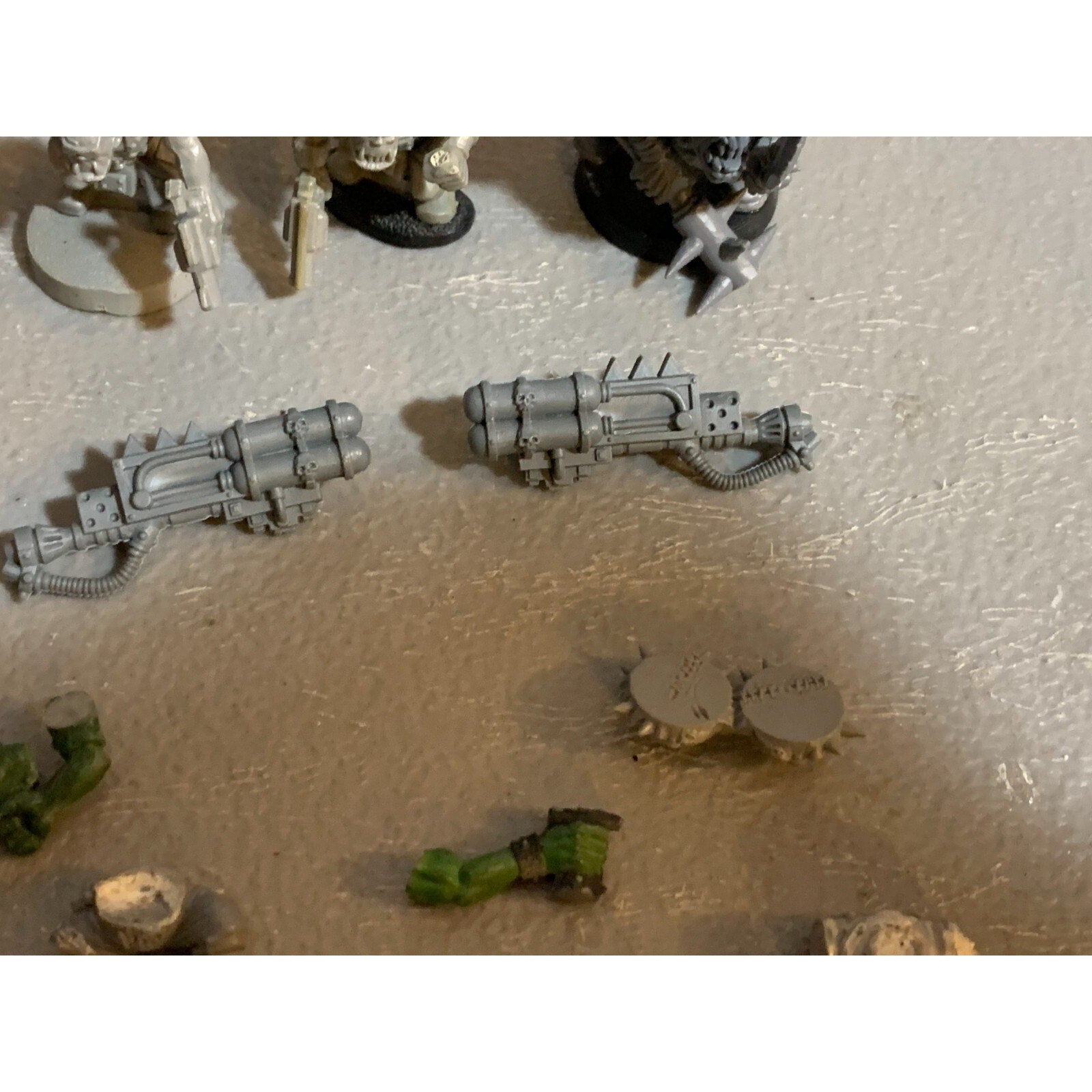 A23282 WARHAMMER 40K SPACE ORKS SOME OOP GUNS BOYZ RIDER PLASMA GW