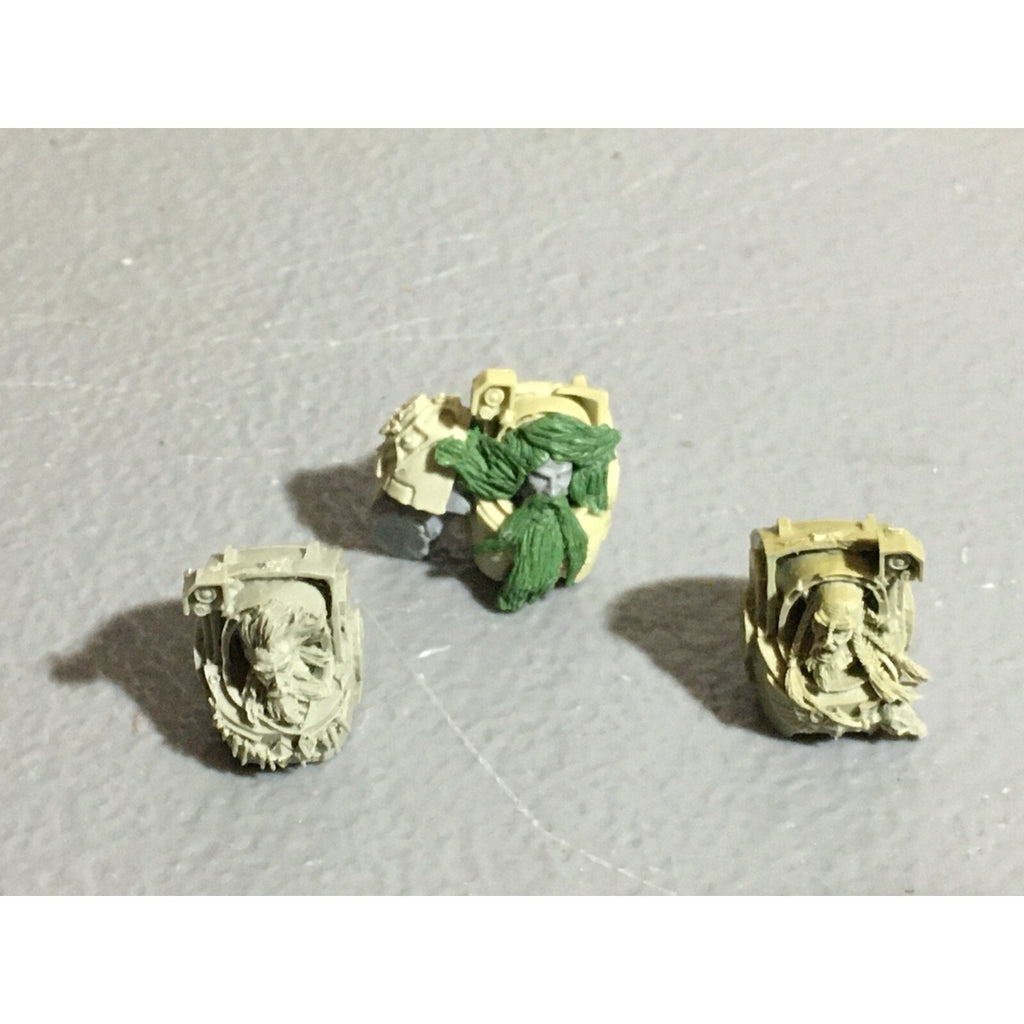 A22423 WARHAMMER 40K FORGEWORLD SPACE WOLVES TERMINATORS BITS LOT TORSOS
