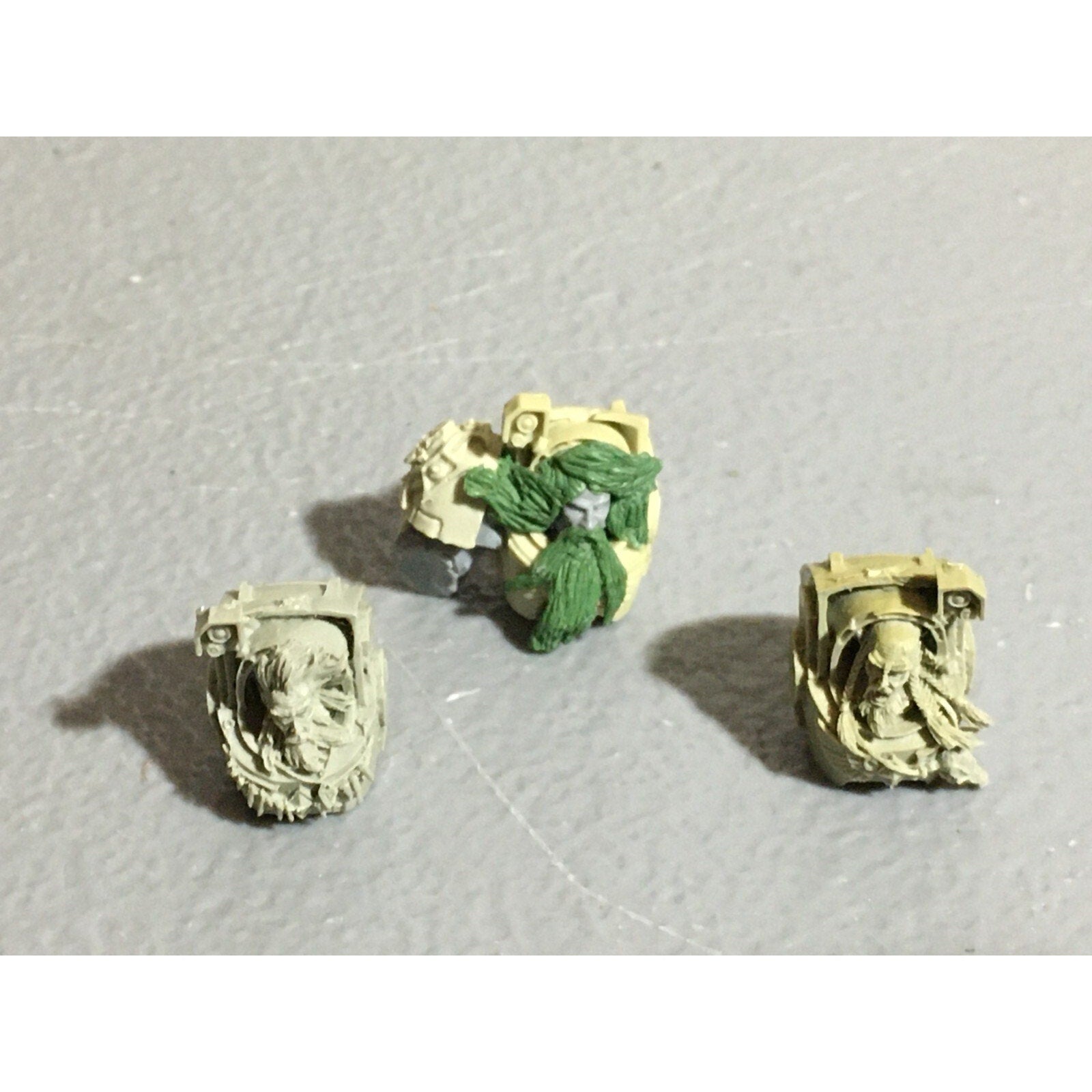 A22423 WARHAMMER 40K FORGEWORLD SPACE WOLVES TERMINATORS BITS LOT TORSOS