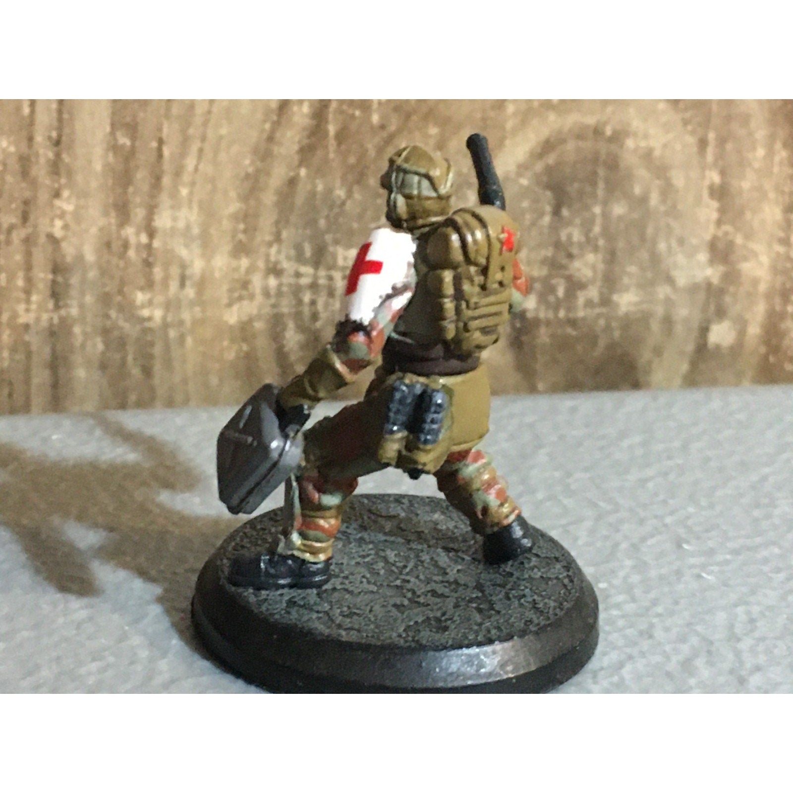 A32055 RACKHAM AT-43 RED BLOK MINI CAPTAIN VRAKHOV NO CARD