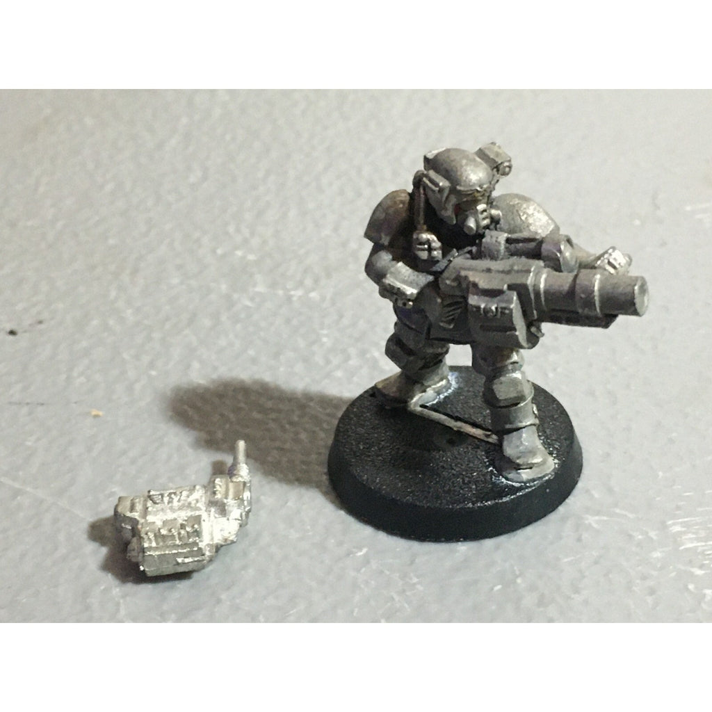 A22123 WARHAMMER 40K IMPERIAL GUARD ASTRA IG METAL KASRKIN GRENADE LAUNCHER GW