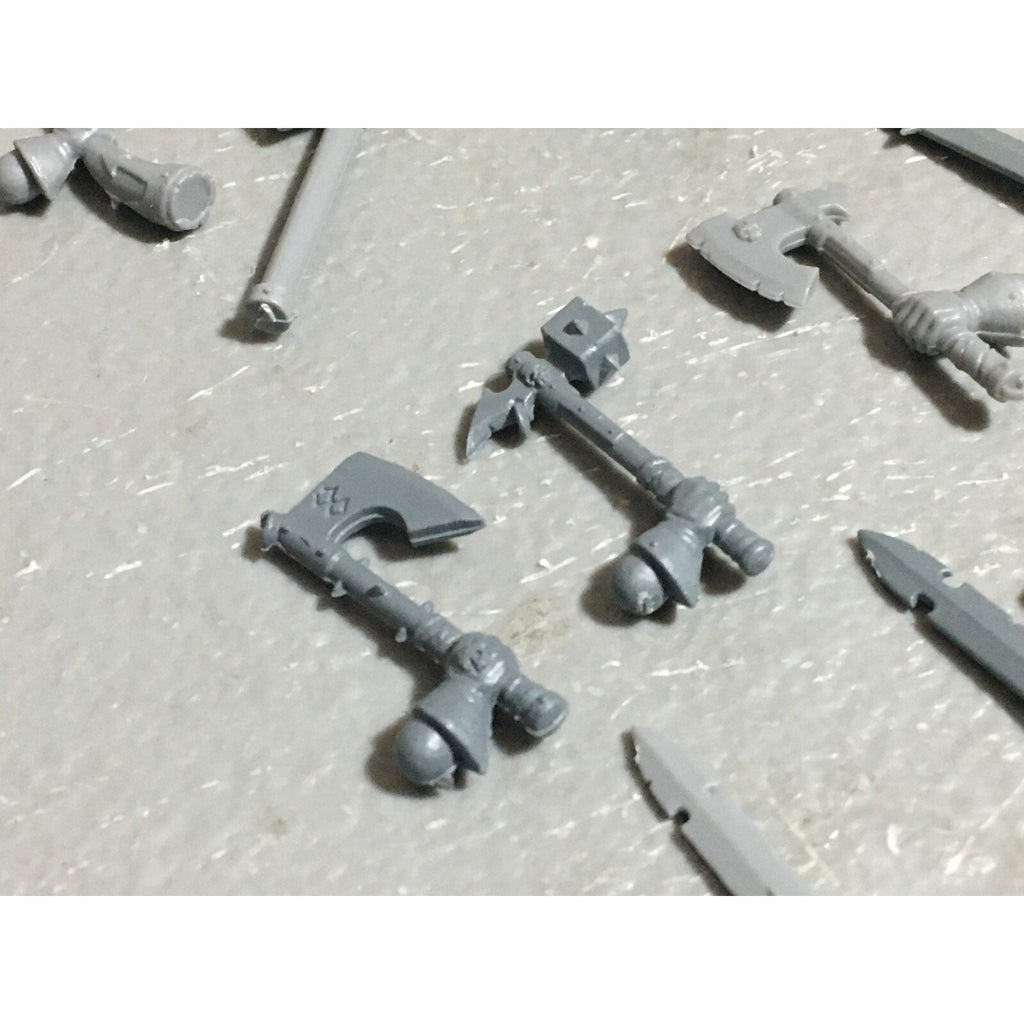 A22719 WARHAMMER FANTASY CHAOS MORTALS WARRIORS BITS LOT HANDS GW